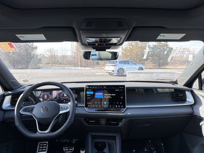 2026 Volkswagen Tiguan 2.0T SE R-Line Black