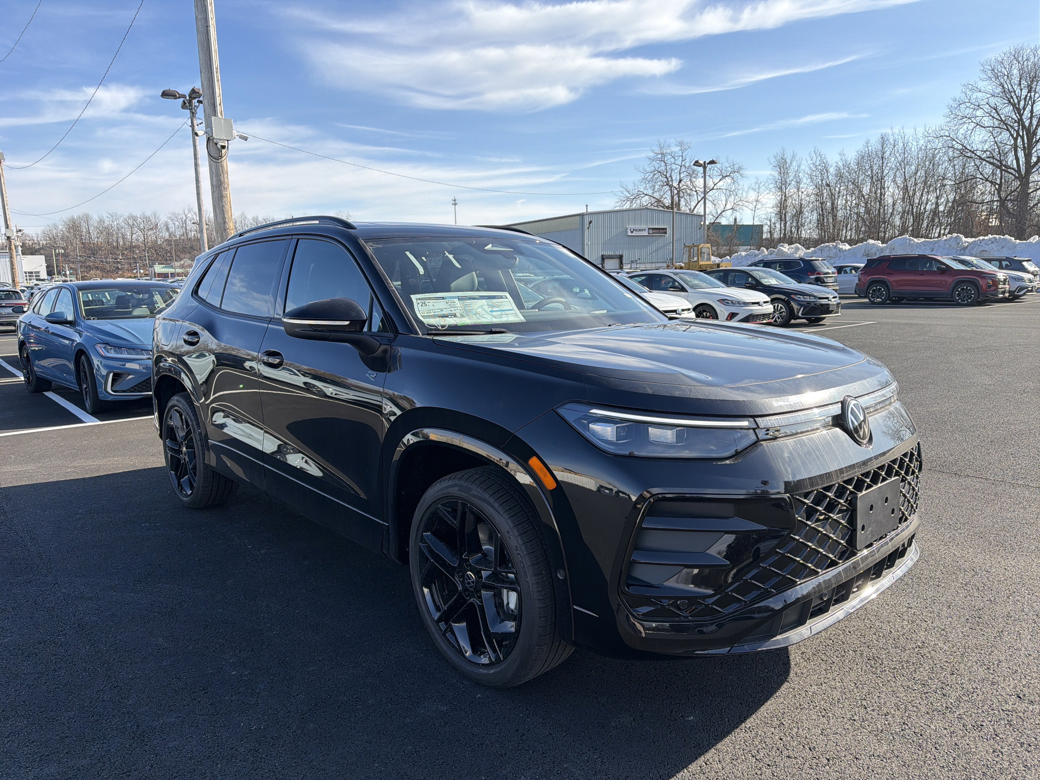 2026 Volkswagen Tiguan 2.0T SE R-Line Black