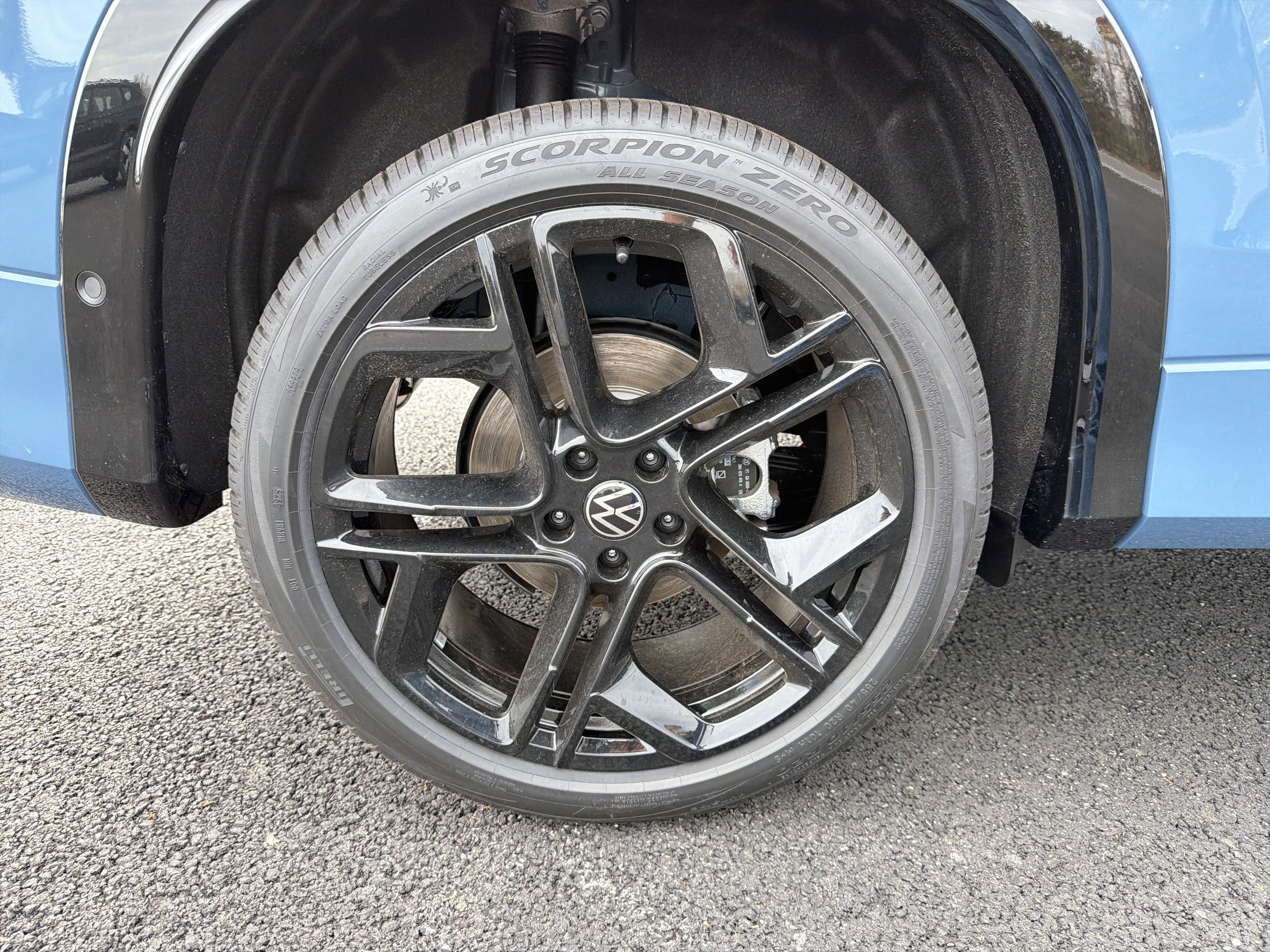 2026 Volkswagen Tiguan 2.0T SE R-Line Black