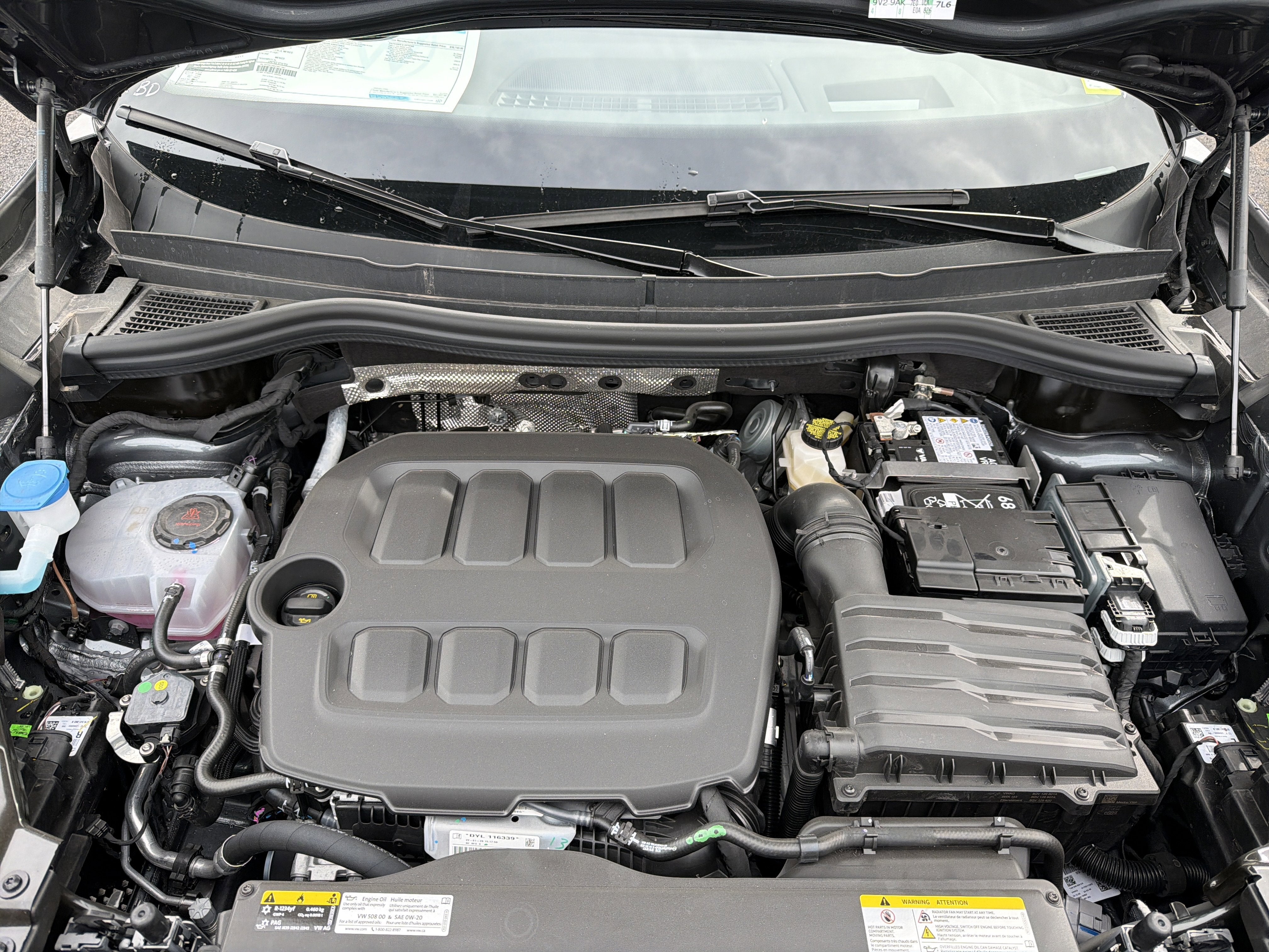 2026 Volkswagen Tiguan SE R-Line Black