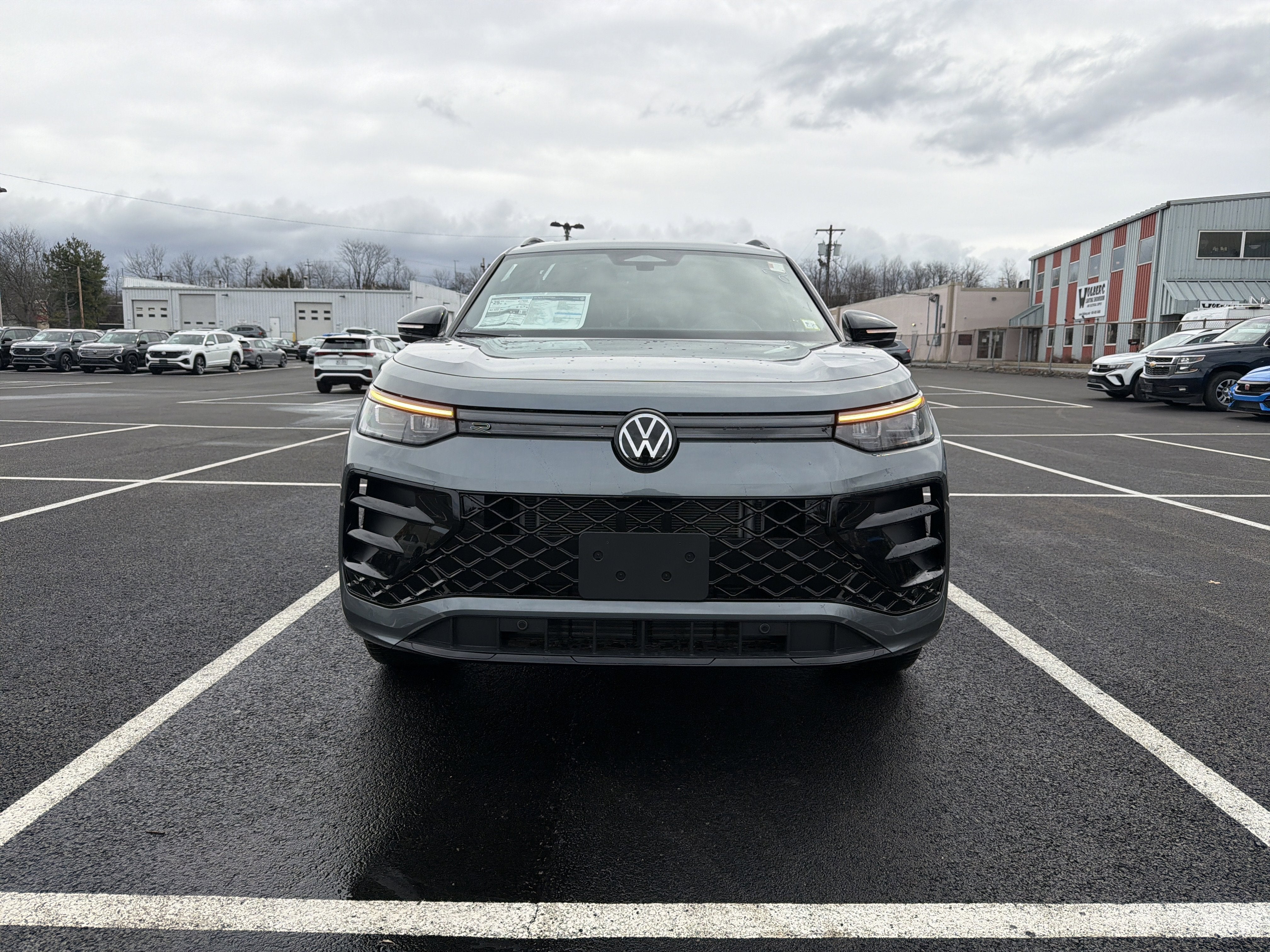 2026 Volkswagen Tiguan SE R-Line Black