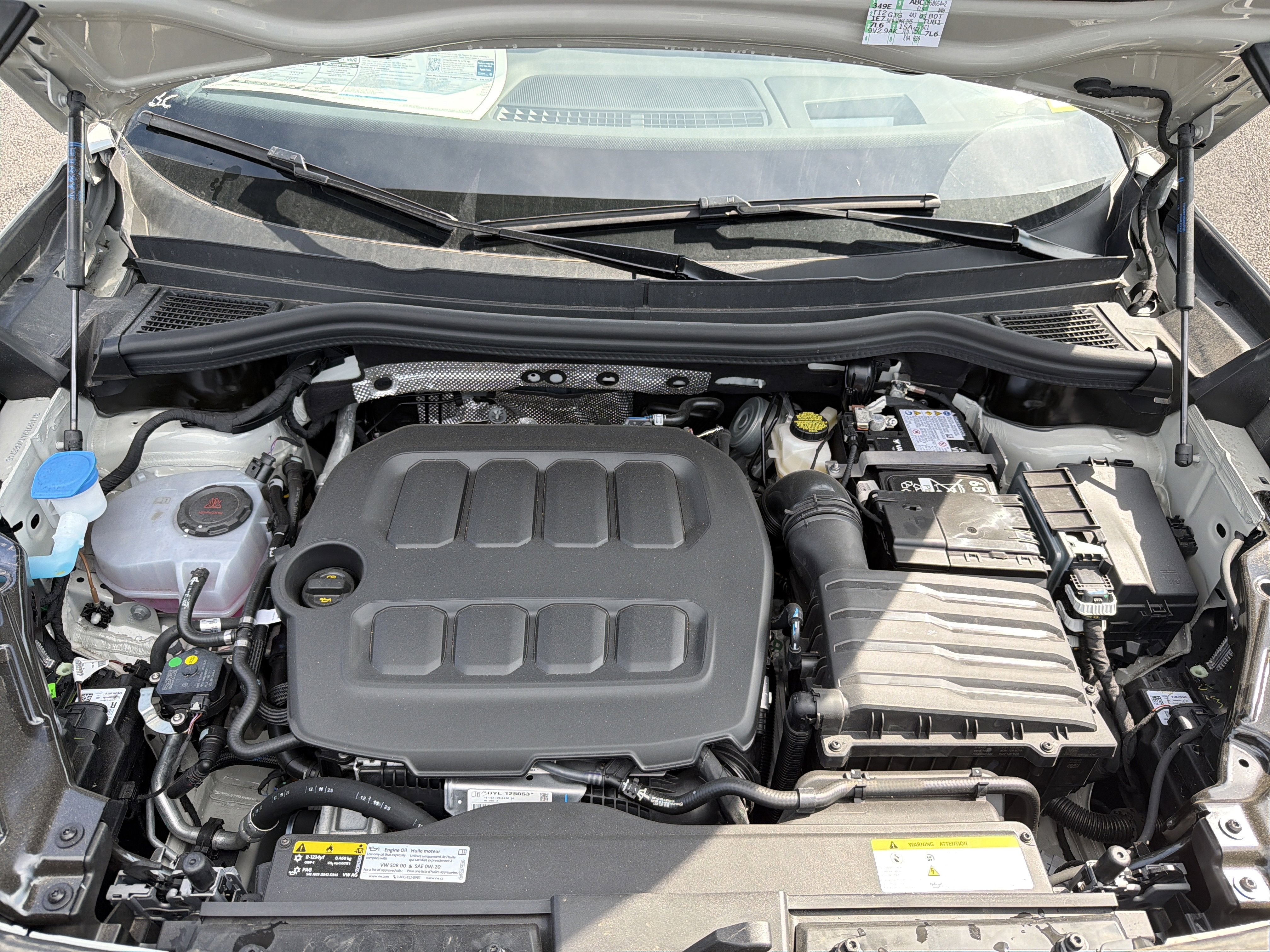 2026 Volkswagen Tiguan 2.0T SE R-Line Black