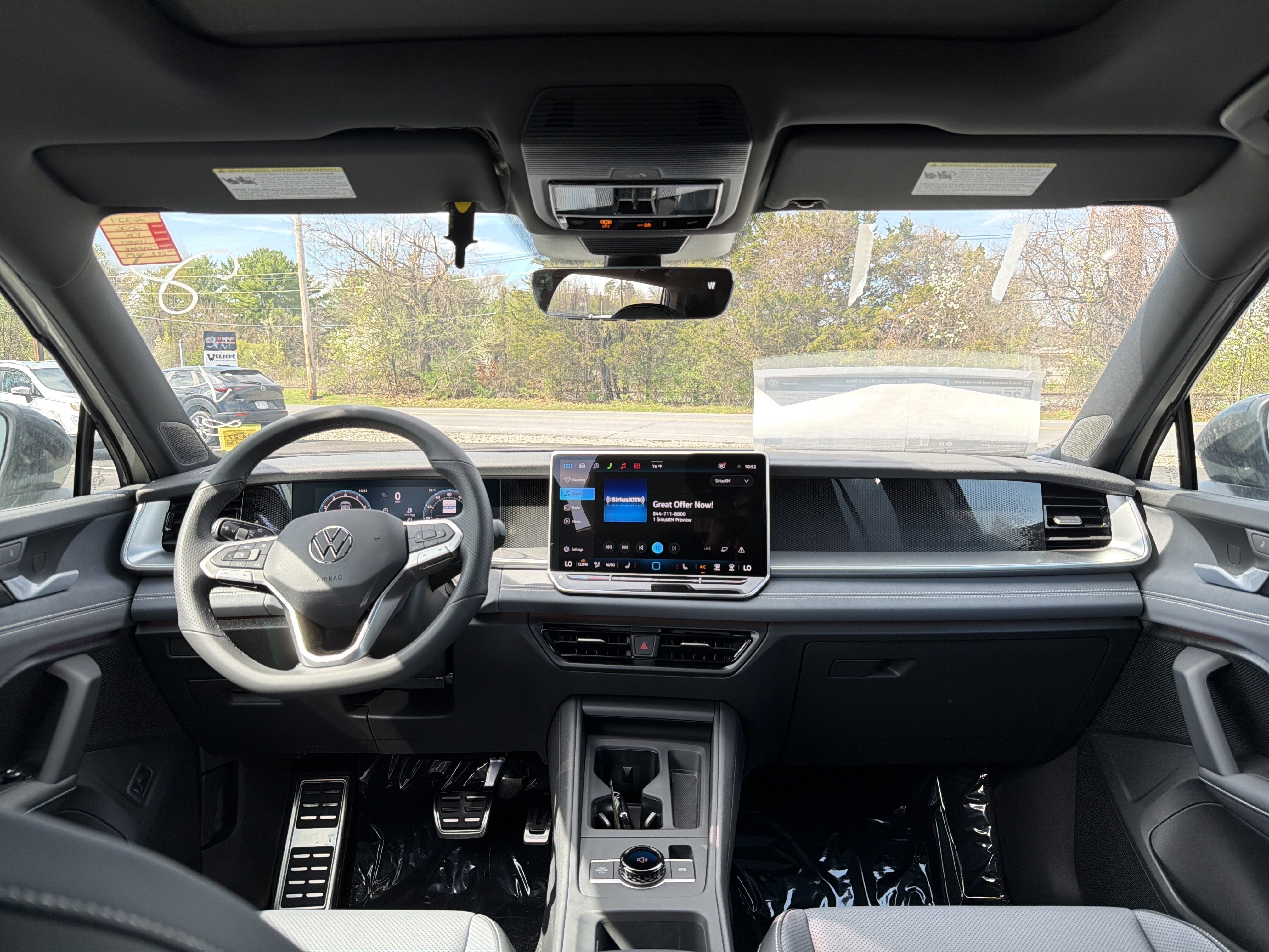 2026 Volkswagen Tiguan 2.0T SE R-Line Black