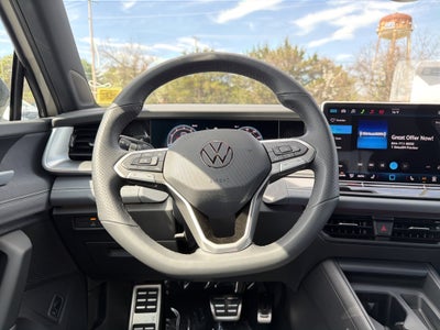 2026 Volkswagen Tiguan 2.0T SE R-Line Black