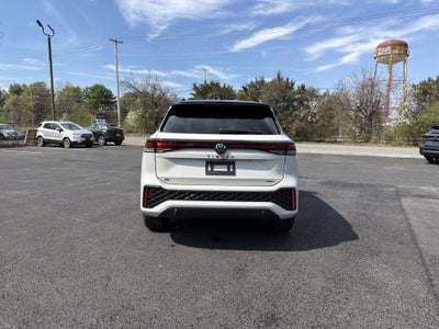 2026 Volkswagen Tiguan 2.0T SE R-Line Black