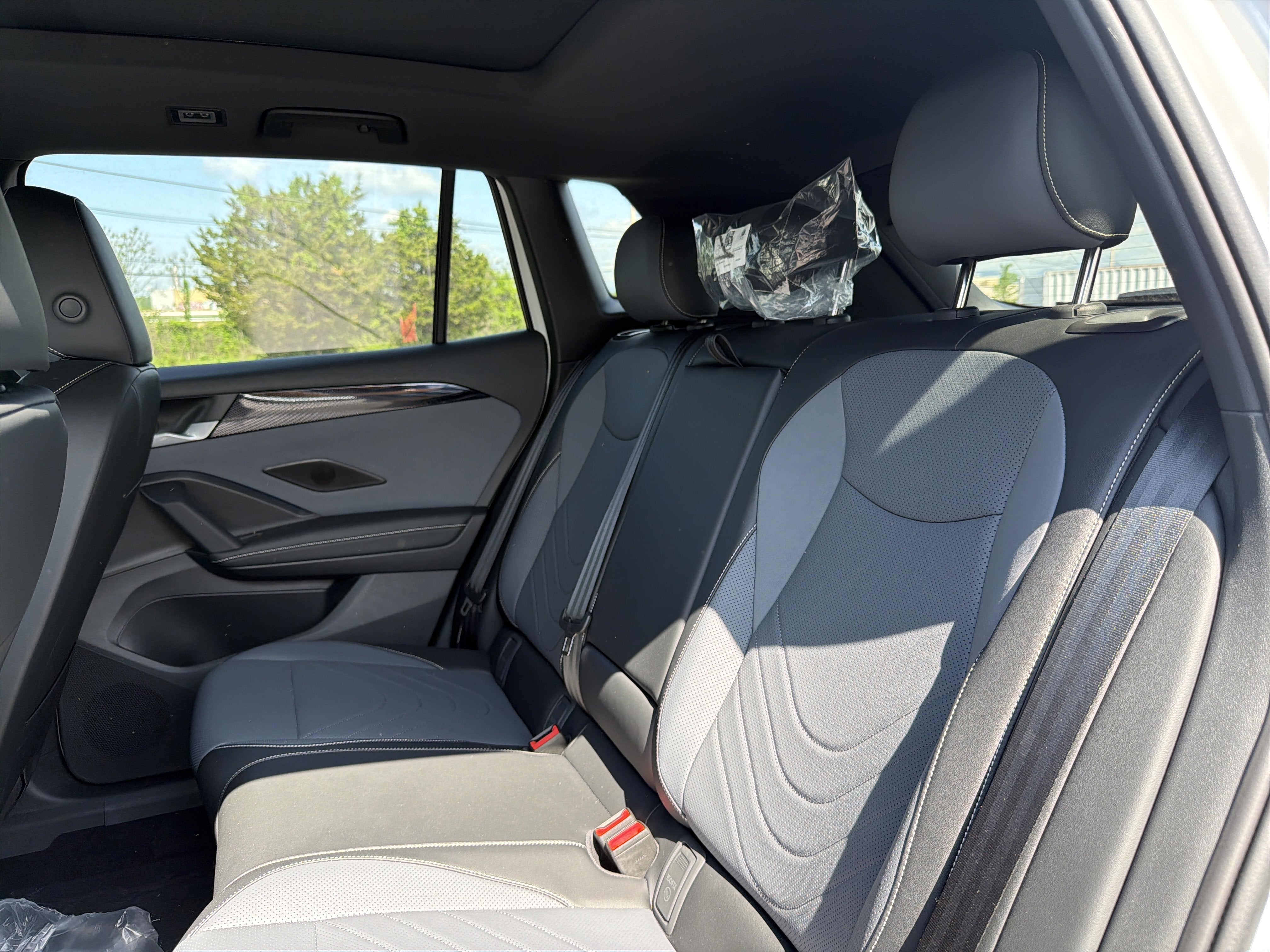 2026 Volkswagen Tiguan SE R-Line AWD