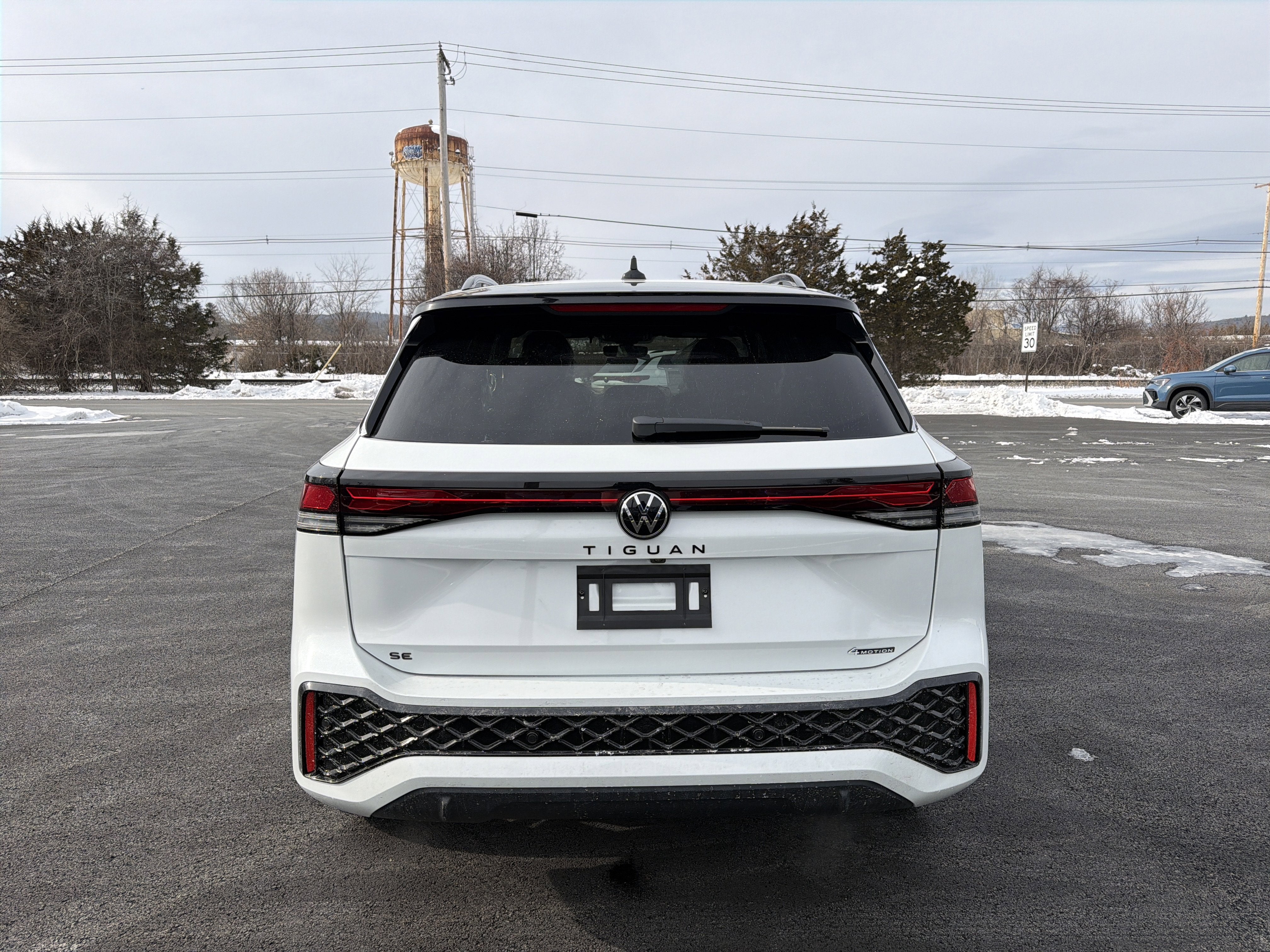 2026 Volkswagen Tiguan 2.0T SE R-Line Black