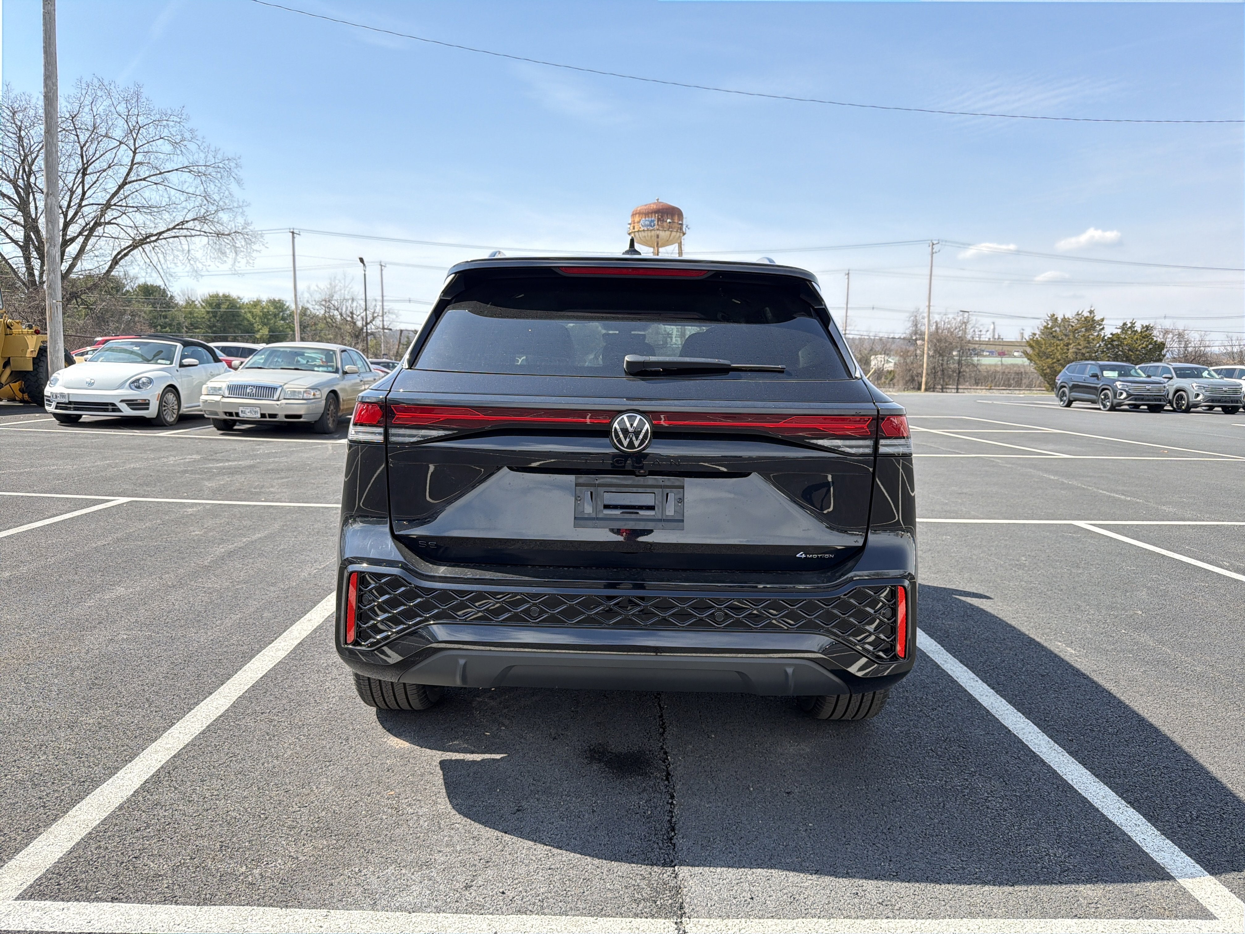 2026 Volkswagen Tiguan 2.0T SE R-Line Black