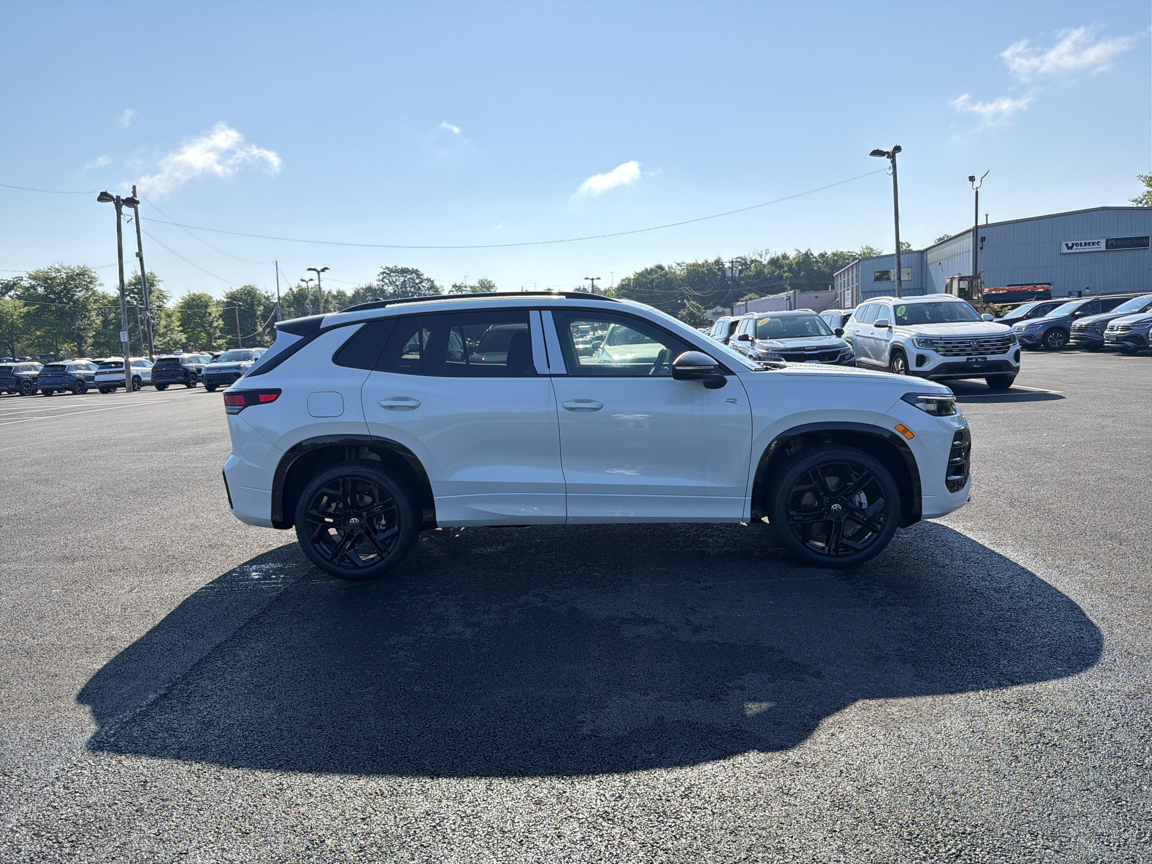 2026 Volkswagen Tiguan 2.0T SE
