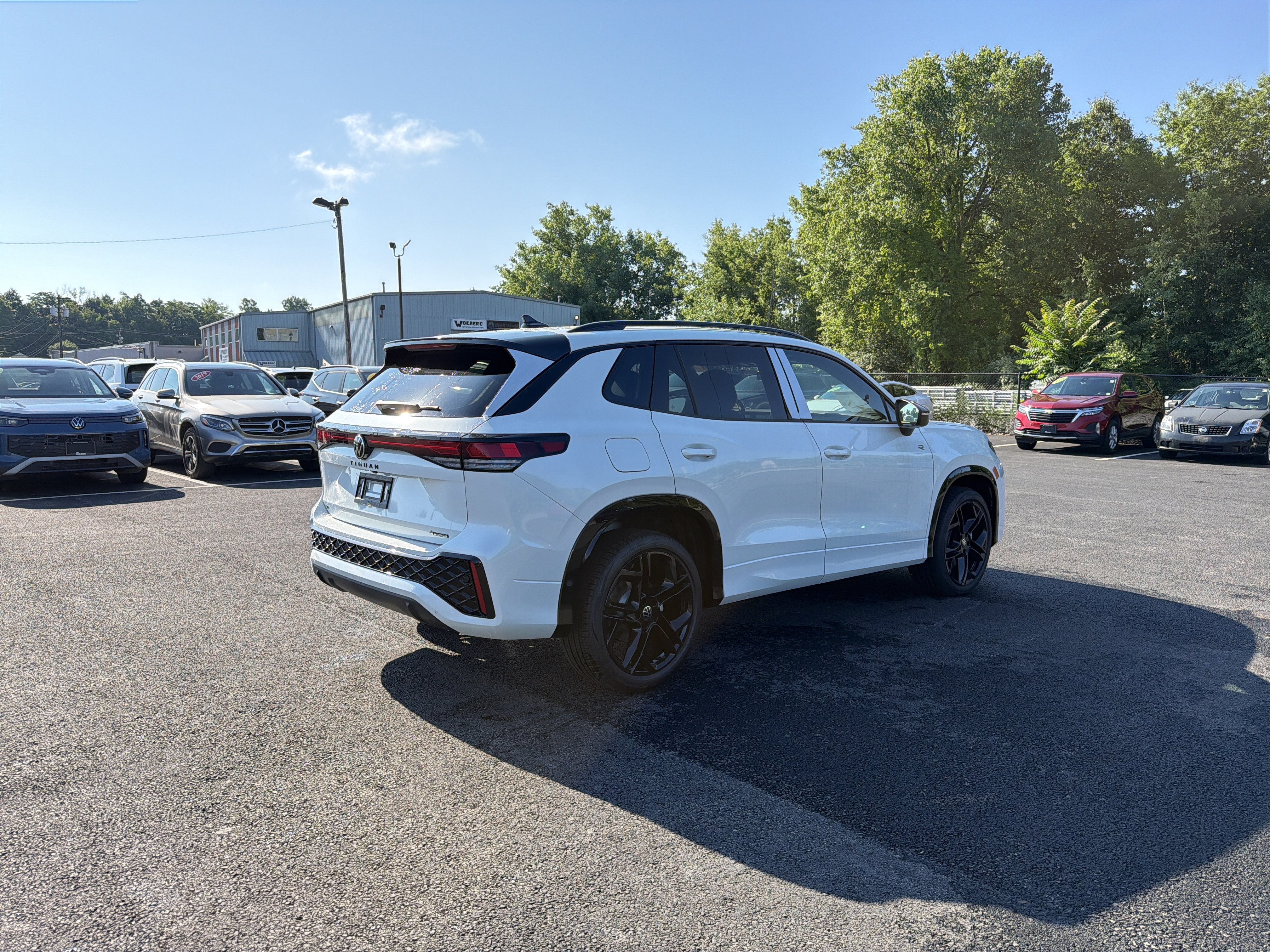 2026 Volkswagen Tiguan 2.0T SE