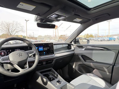 2026 Volkswagen Tiguan 2.0T SE R-Line Black