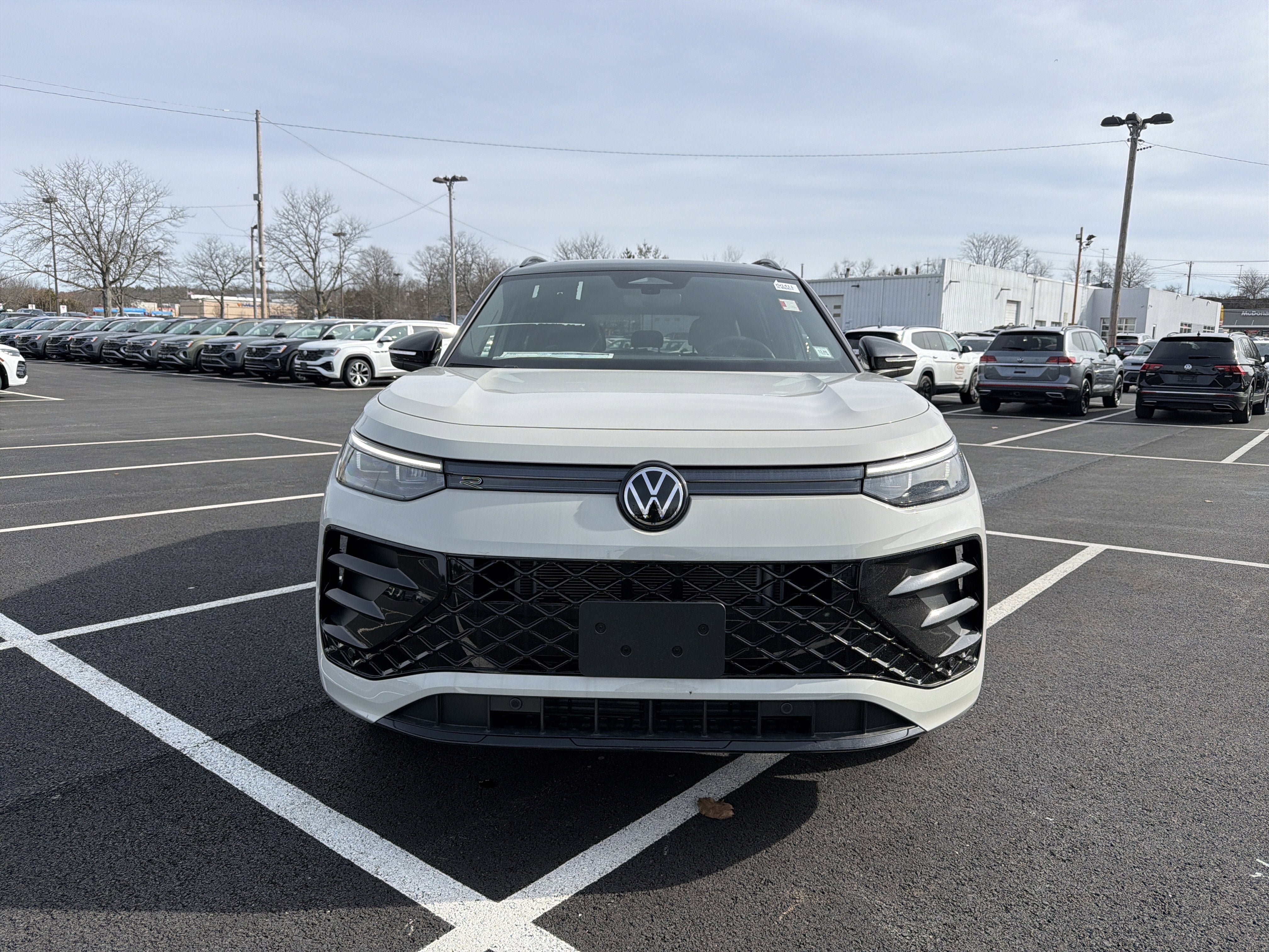 2026 Volkswagen Tiguan 2.0T SE R-Line Black