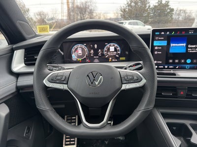 2026 Volkswagen Tiguan 2.0T SE R-Line Black