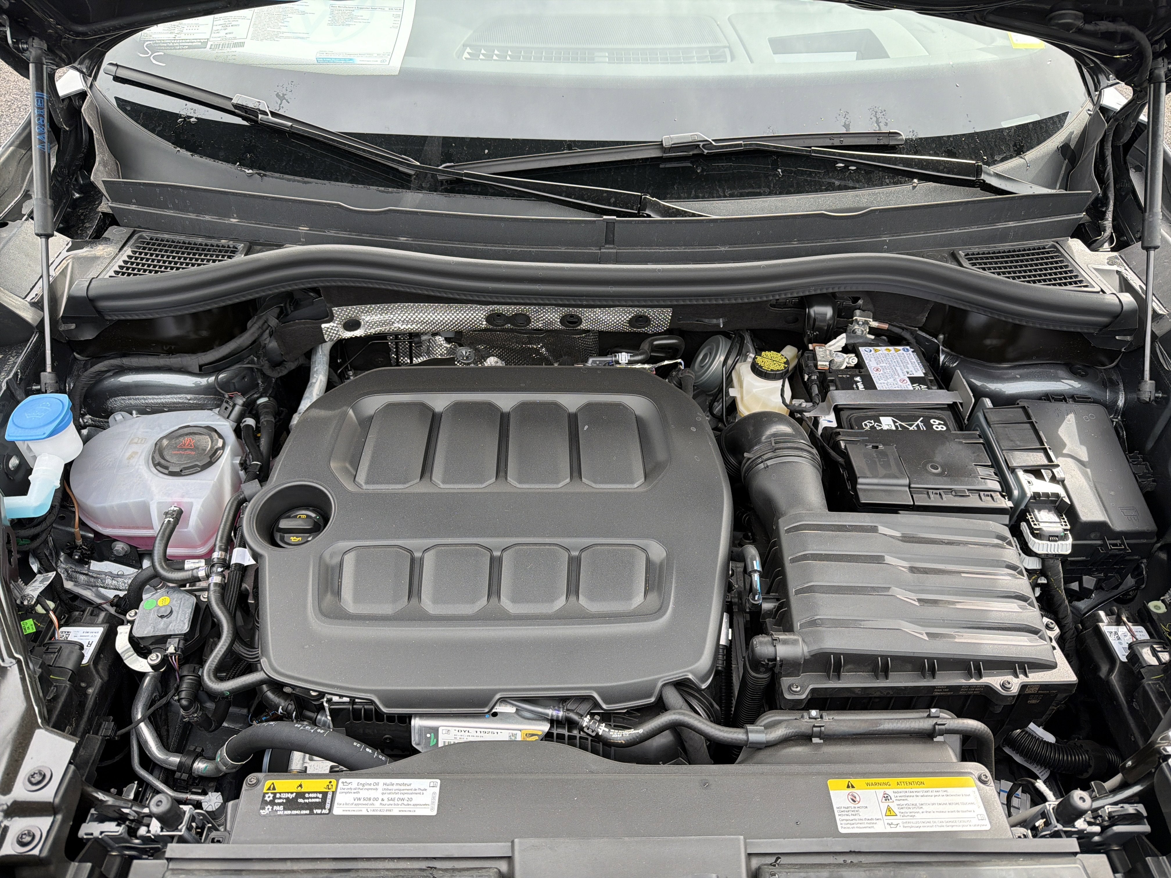 2026 Volkswagen Tiguan SE R-Line Black