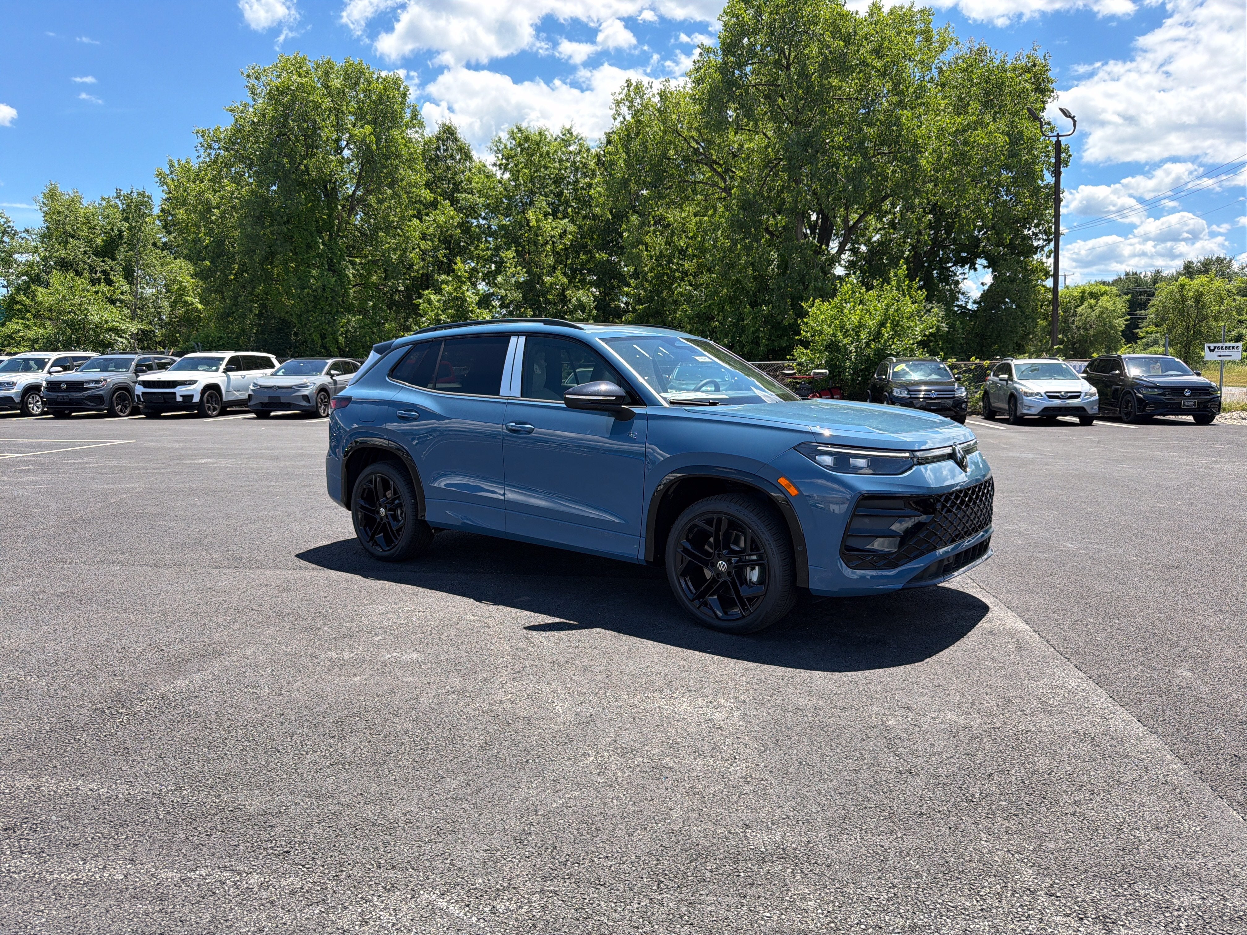 2026 Volkswagen Tiguan 2.0T SE