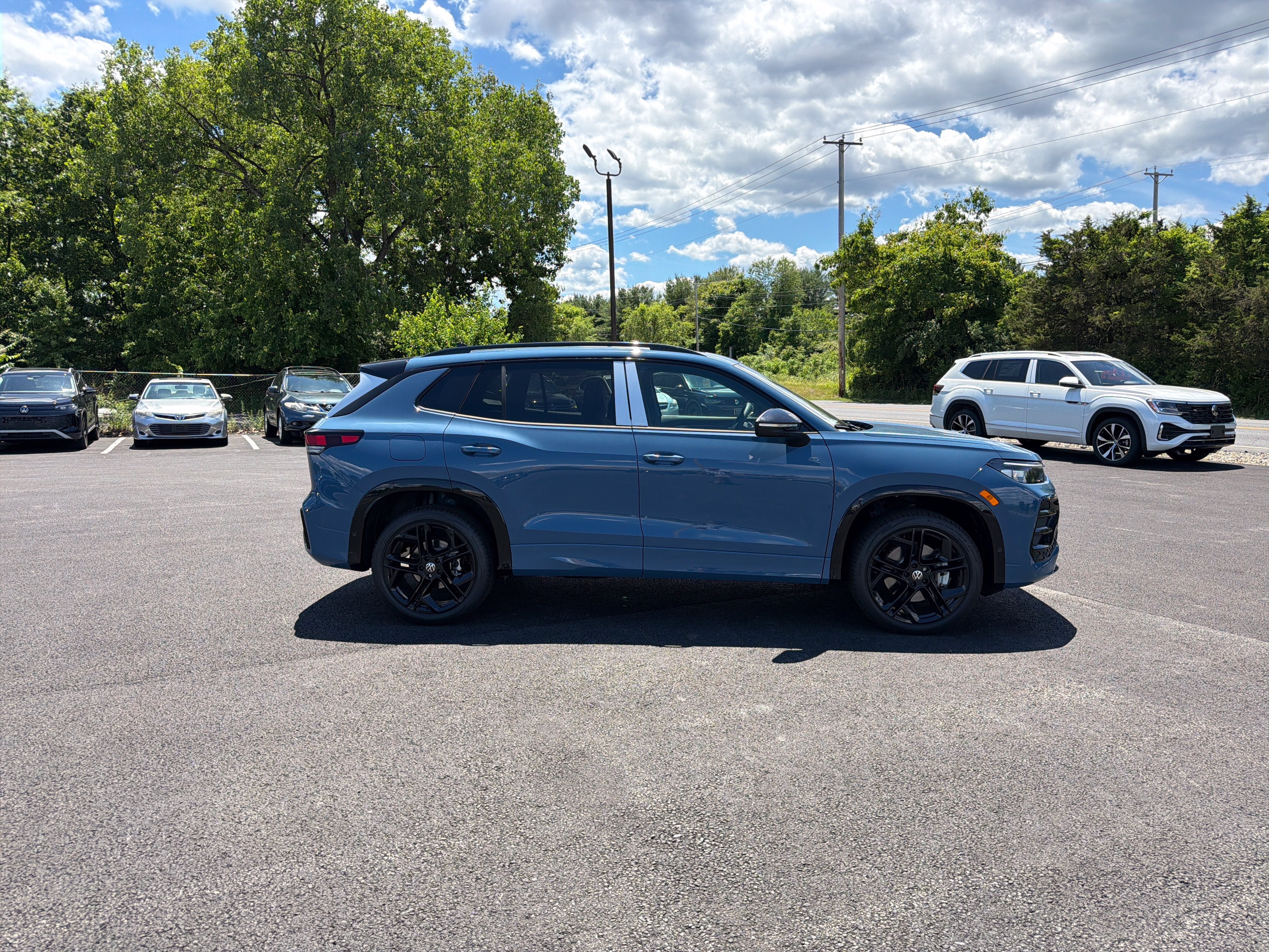 2026 Volkswagen Tiguan 2.0T SE