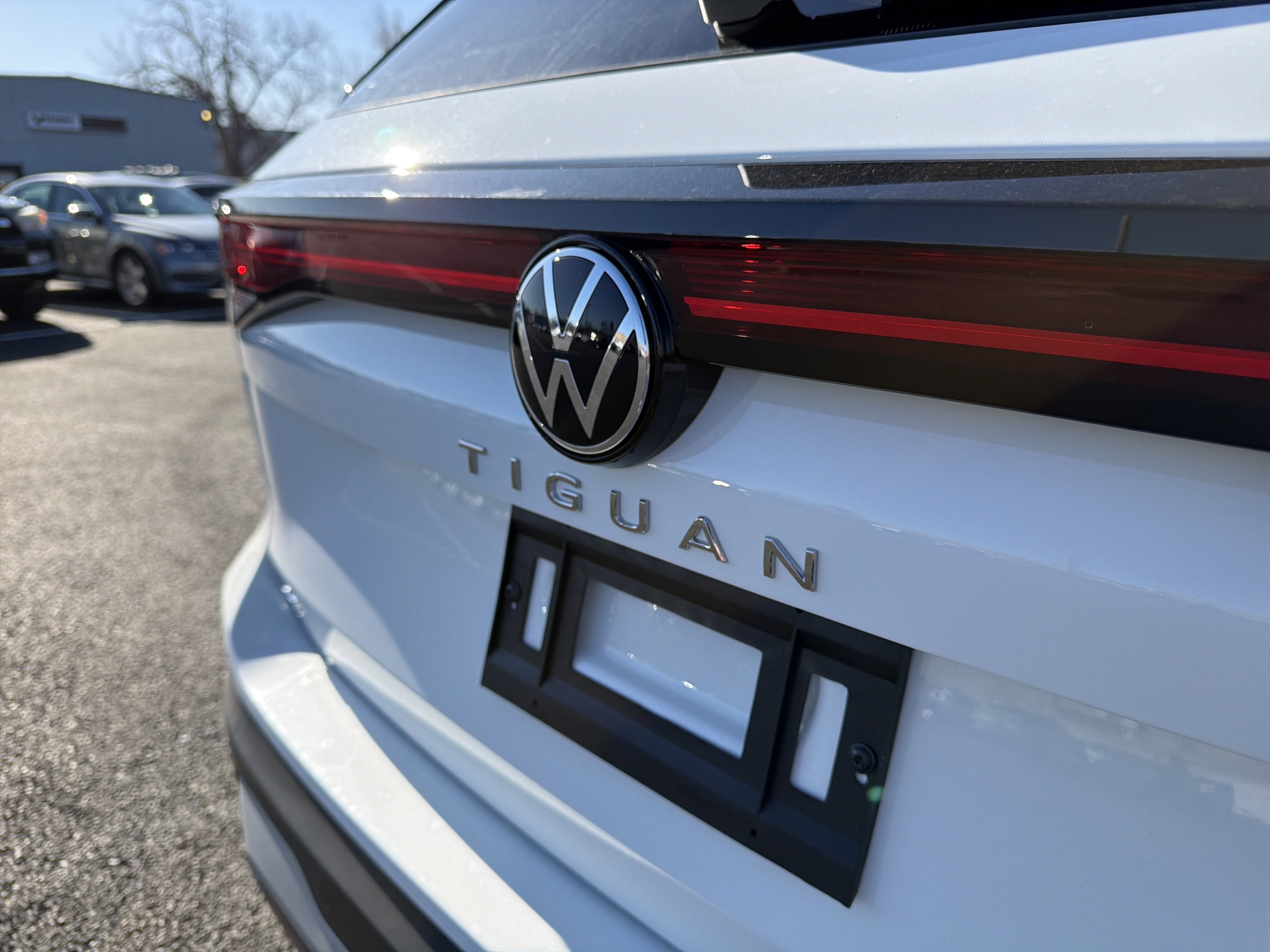 2026 Volkswagen Tiguan 2.0T SE