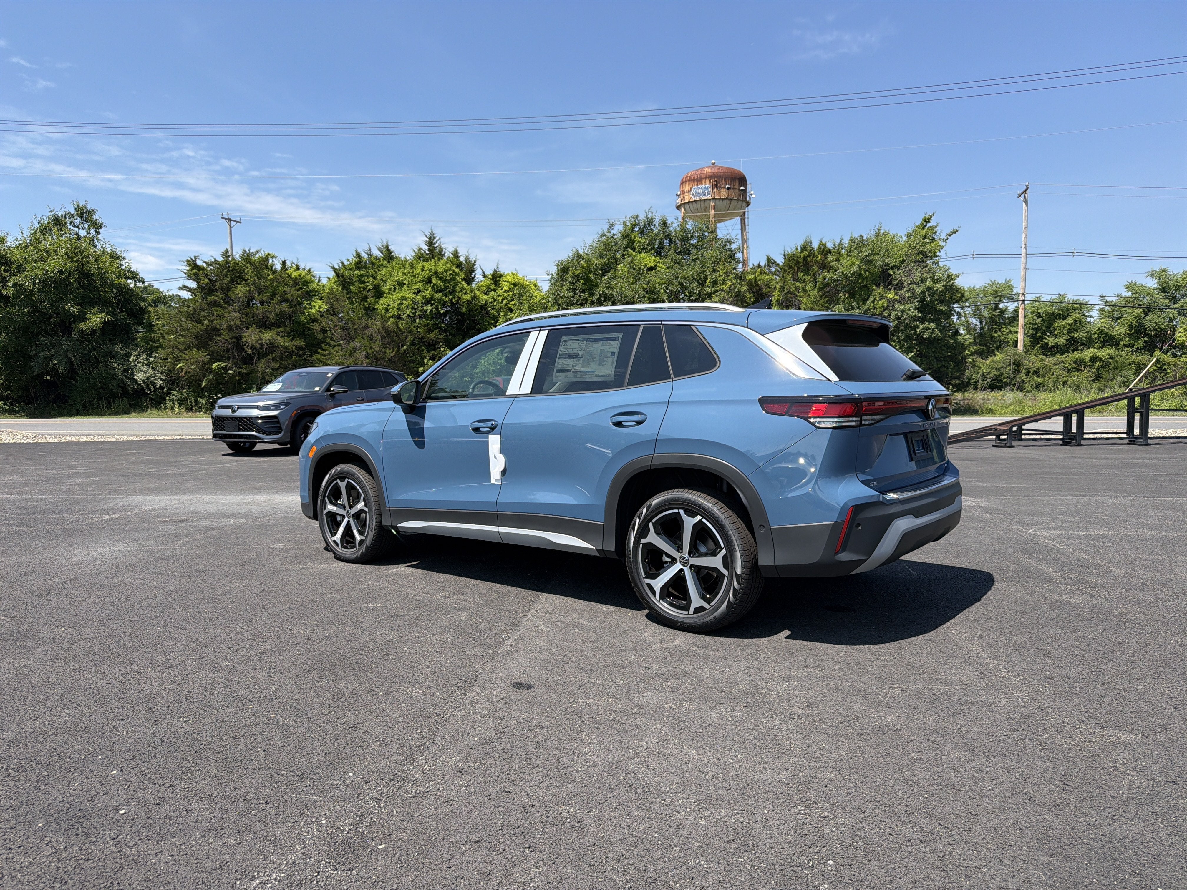 2026 Volkswagen Tiguan 2.0T SE