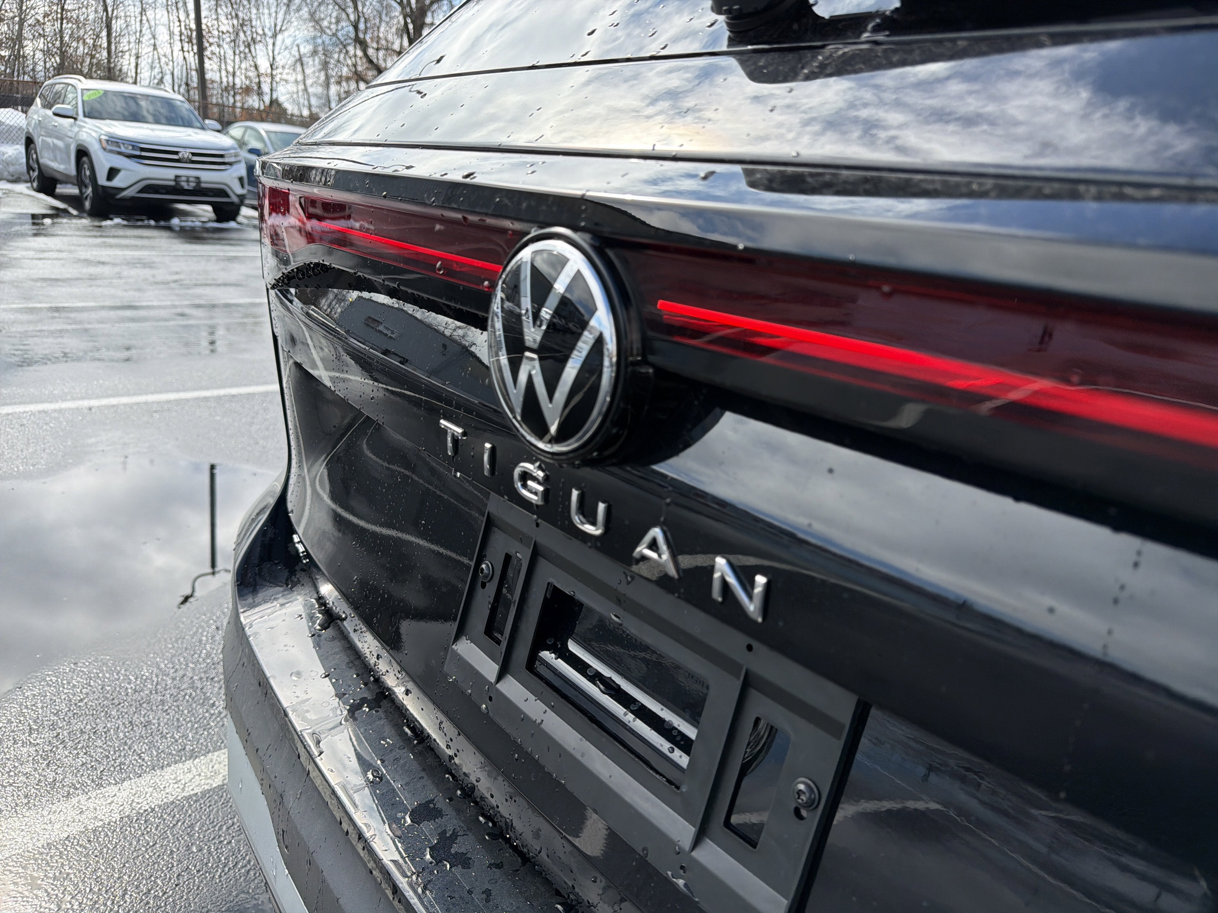 2026 Volkswagen Tiguan 2.0T SE
