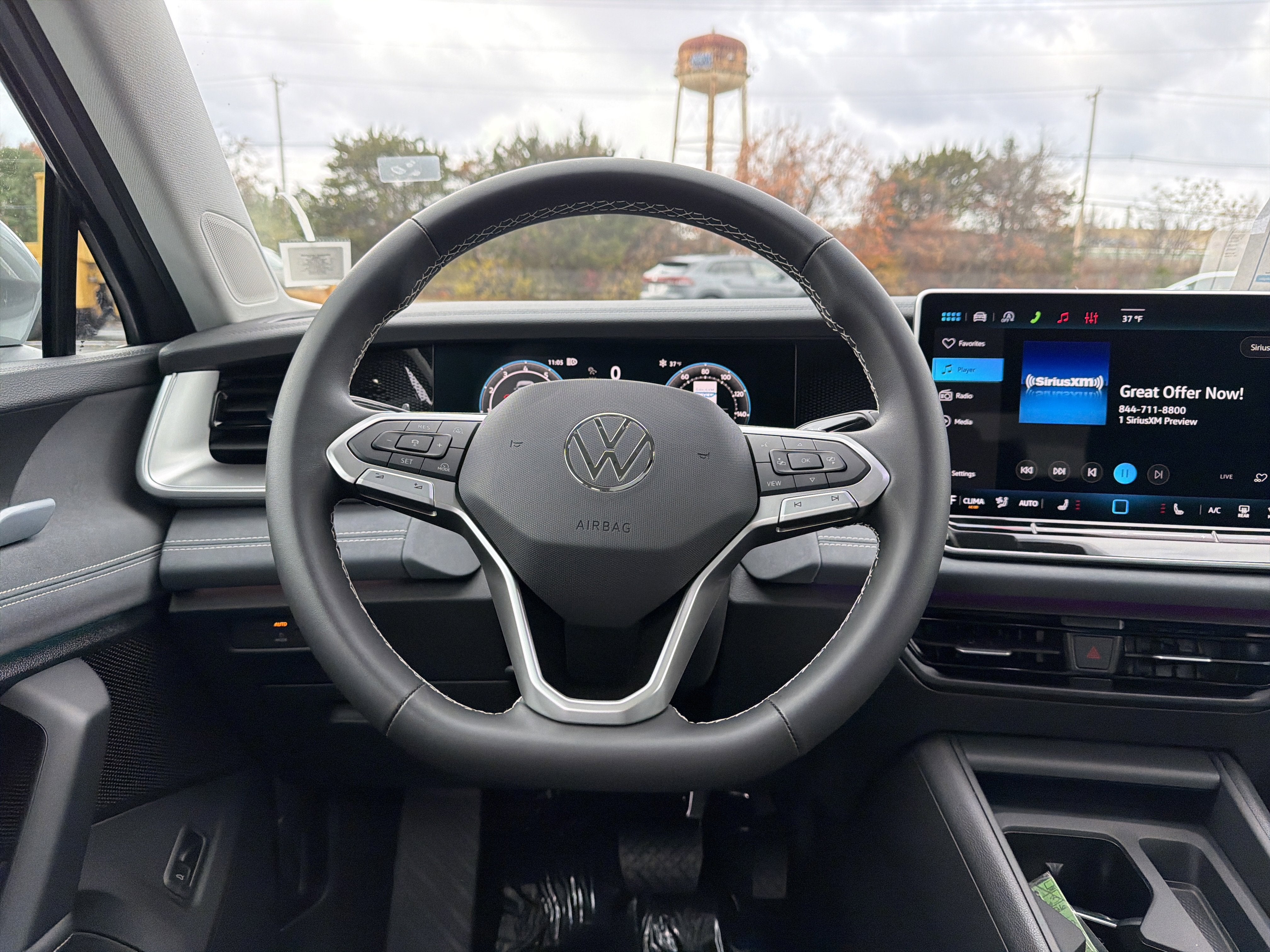 2026 Volkswagen Tiguan 2.0T SE