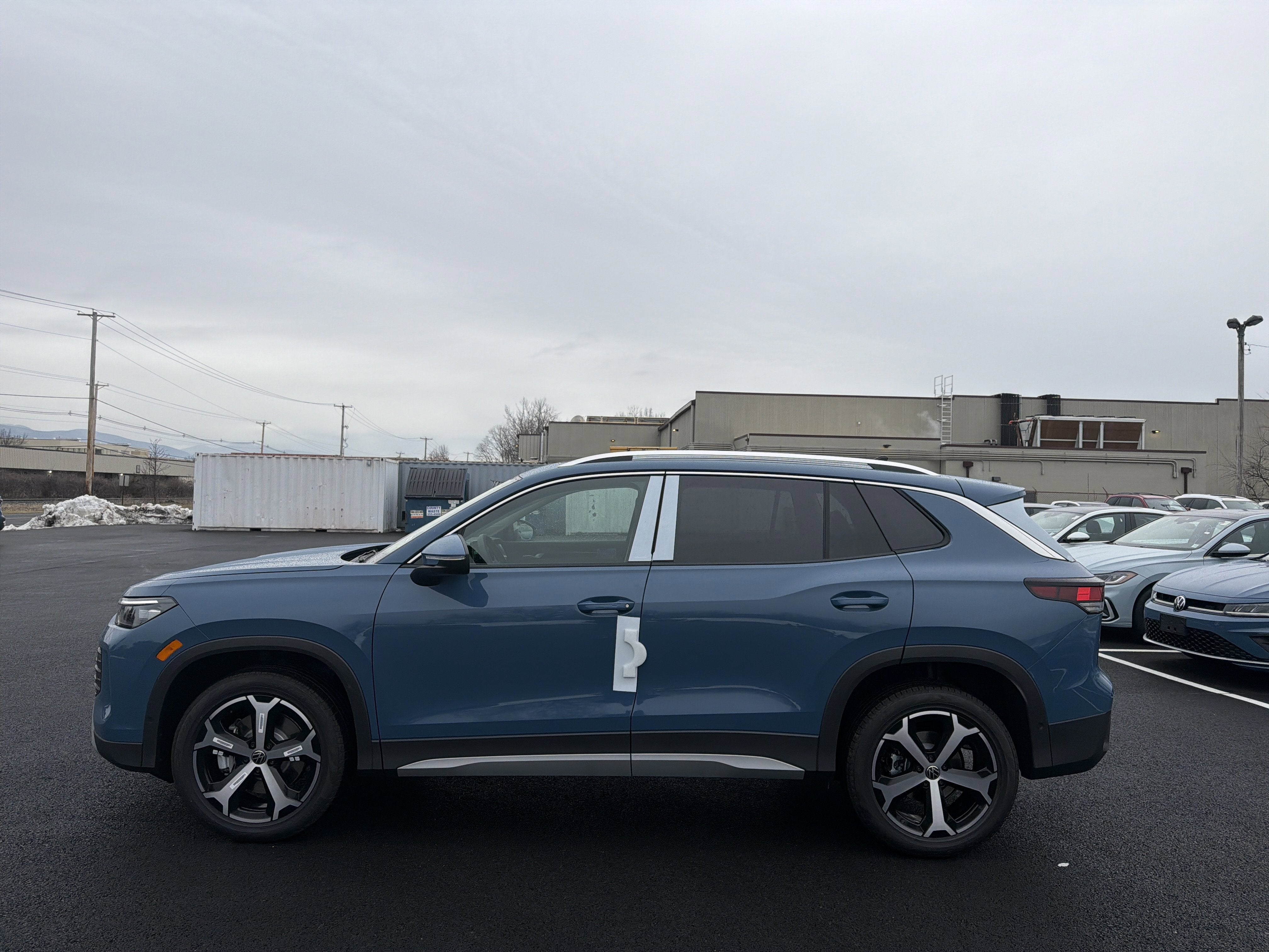 2026 Volkswagen Tiguan 2.0T SE