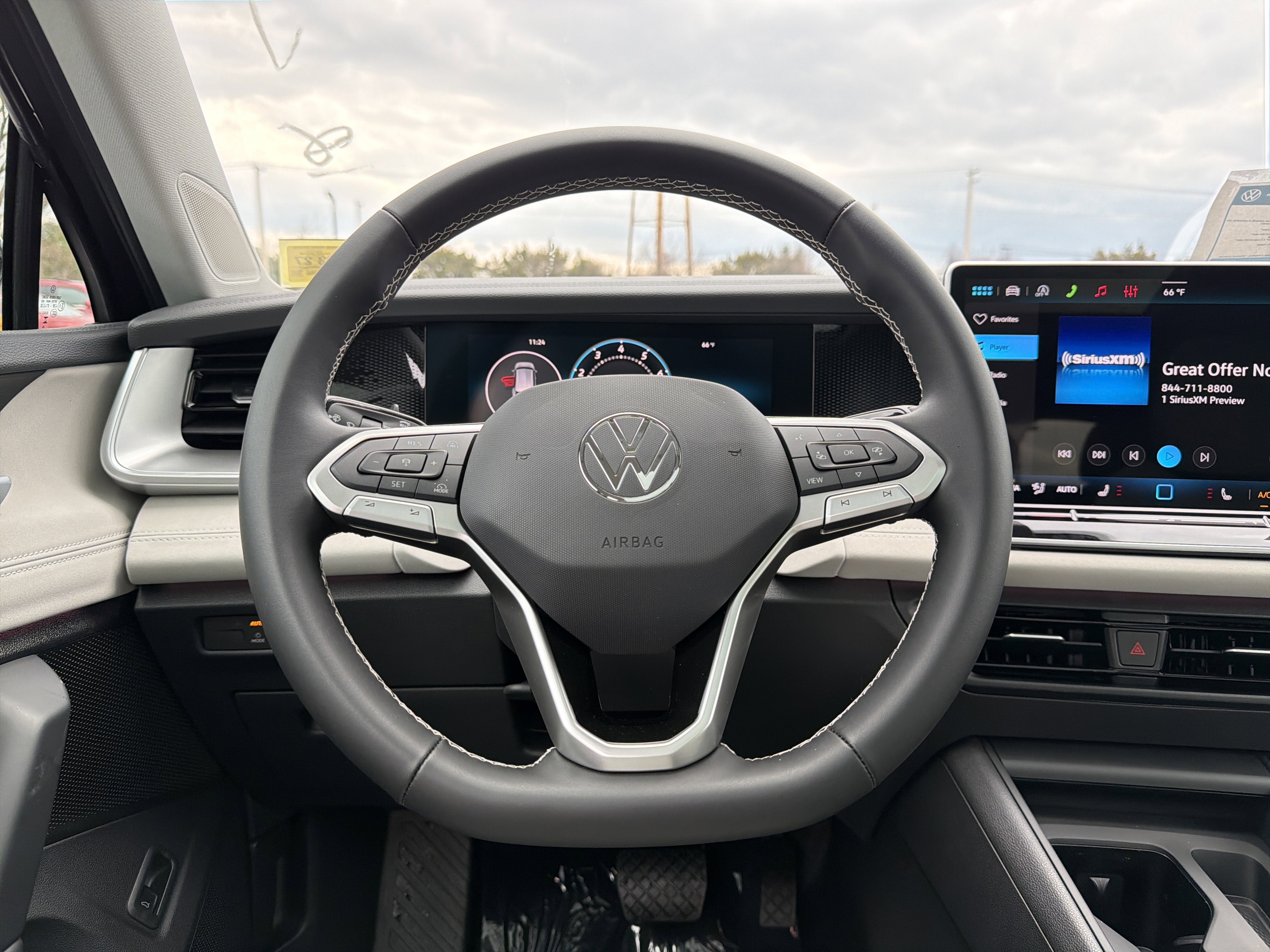 2026 Volkswagen Tiguan 2.0T SE