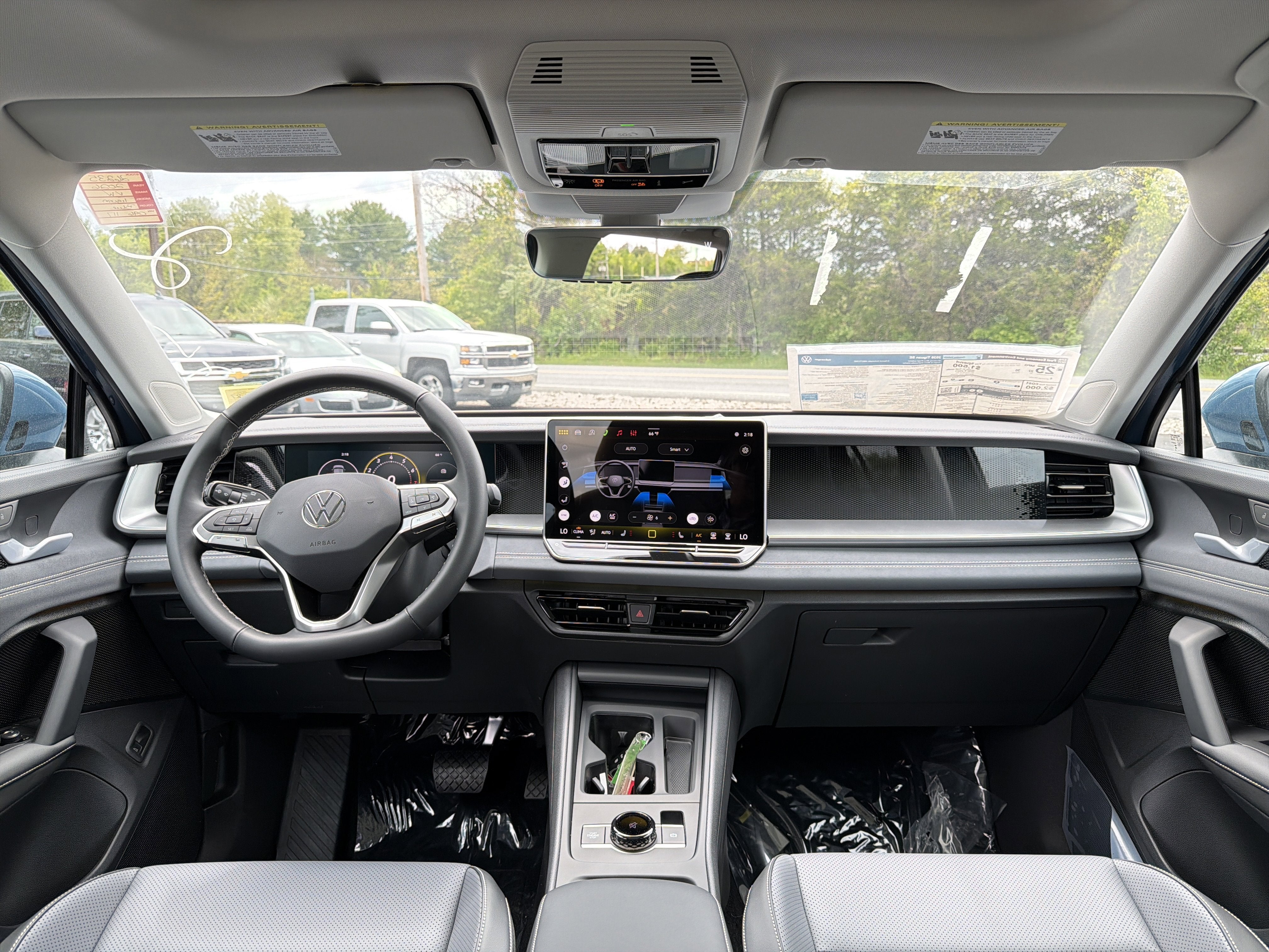 2026 Volkswagen Tiguan 2.0T SE