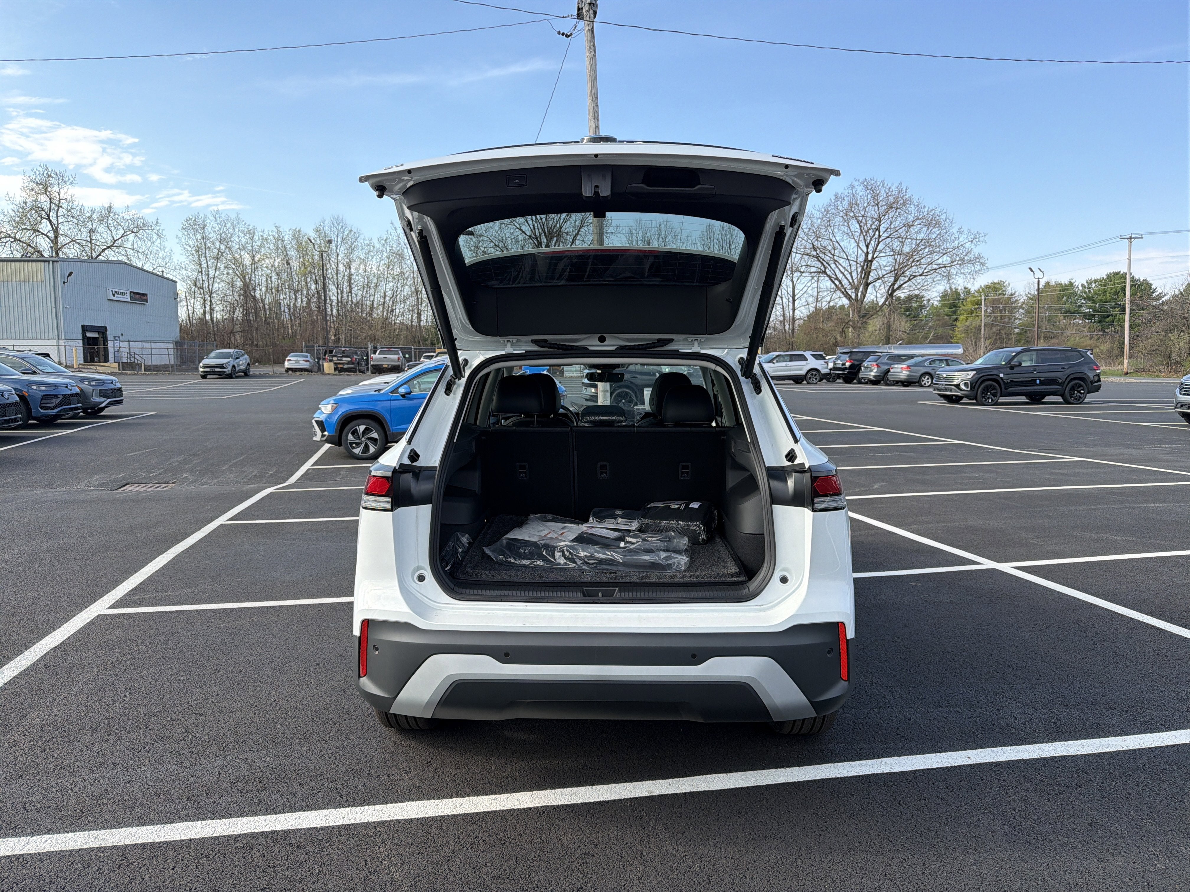 2026 Volkswagen Tiguan 2.0T SE