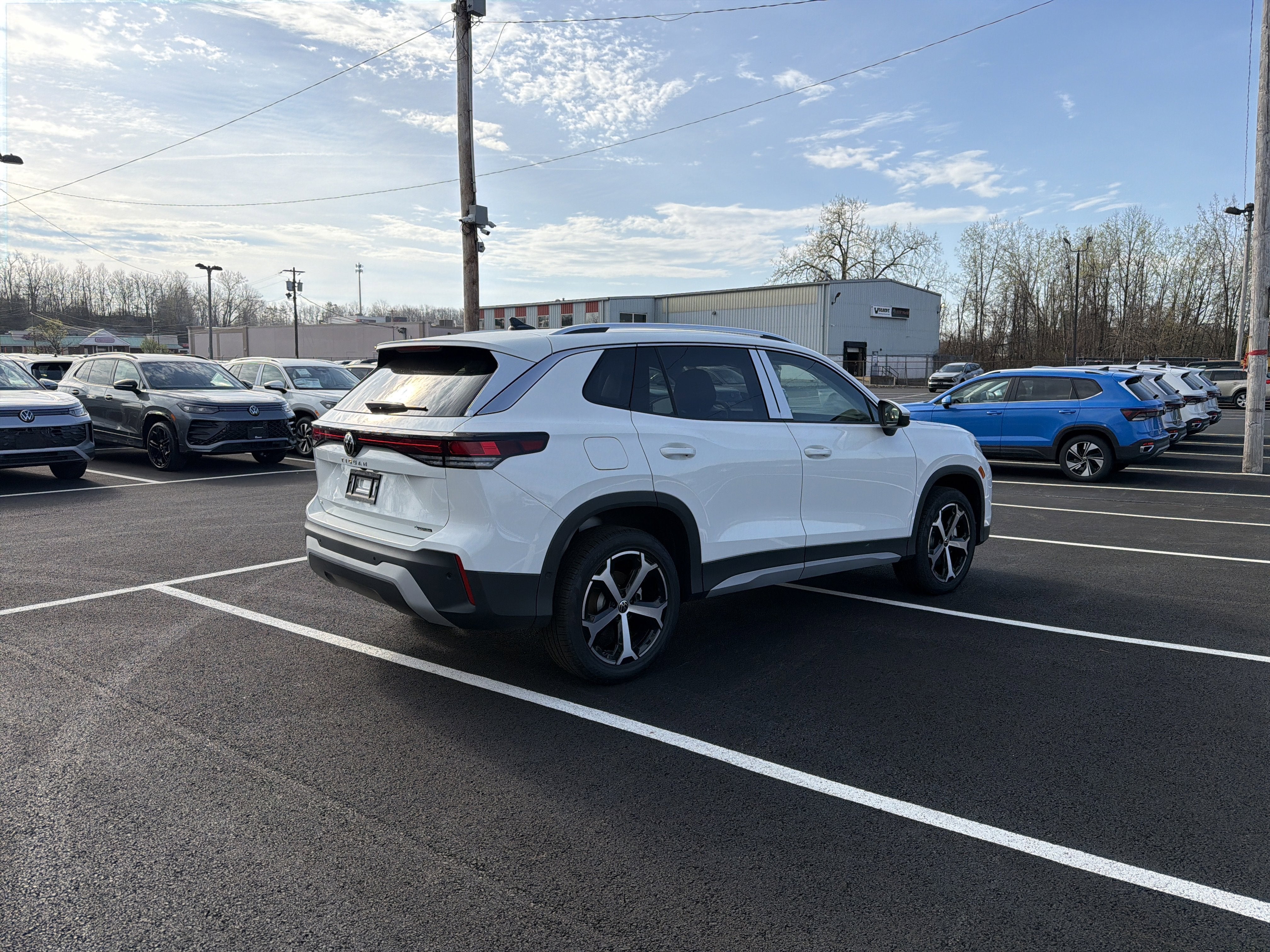 2026 Volkswagen Tiguan 2.0T SE