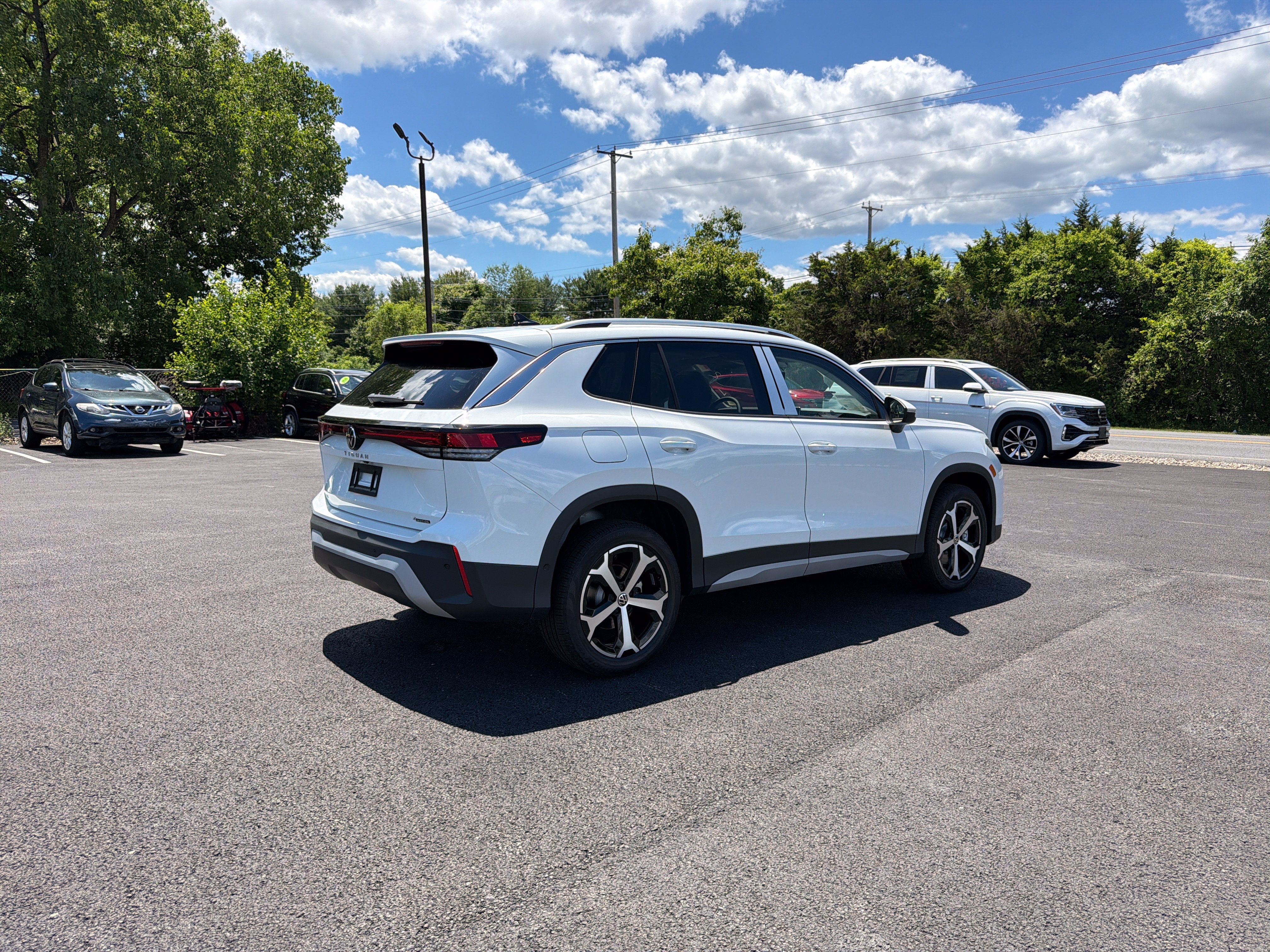 2026 Volkswagen Tiguan 2.0T SE