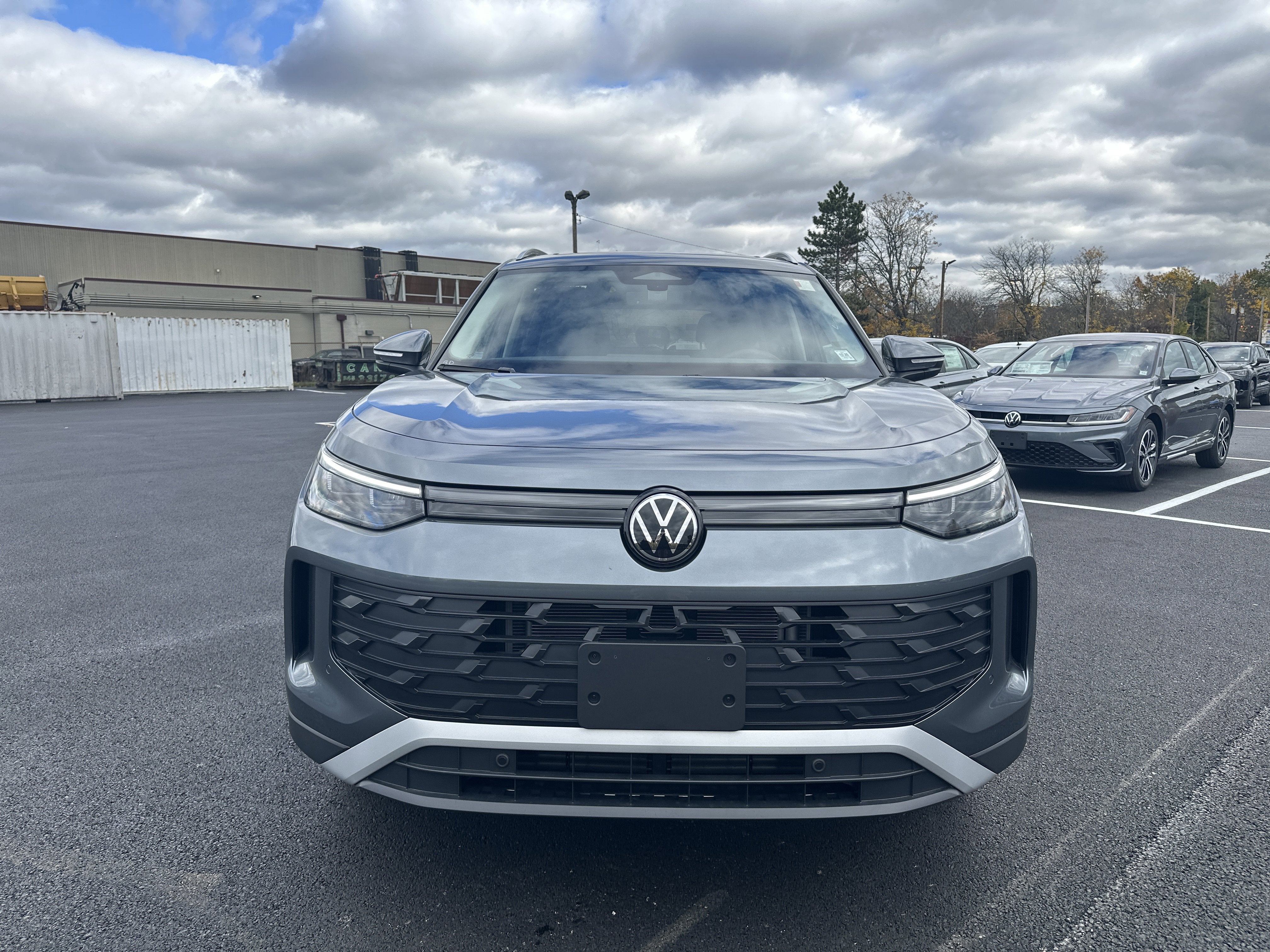 2026 Volkswagen Tiguan 2.0T SE