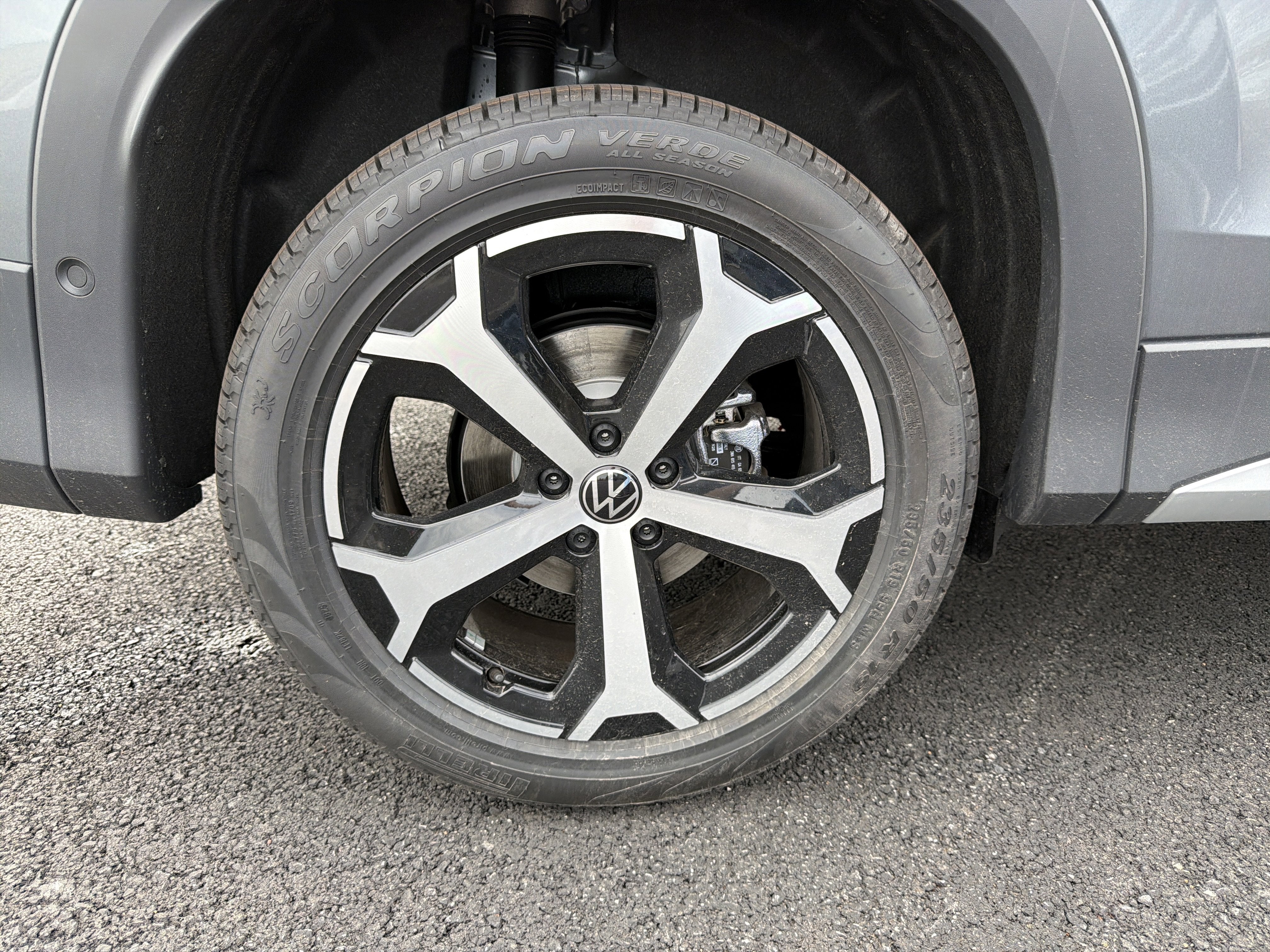 2026 Volkswagen Tiguan 2.0T SE