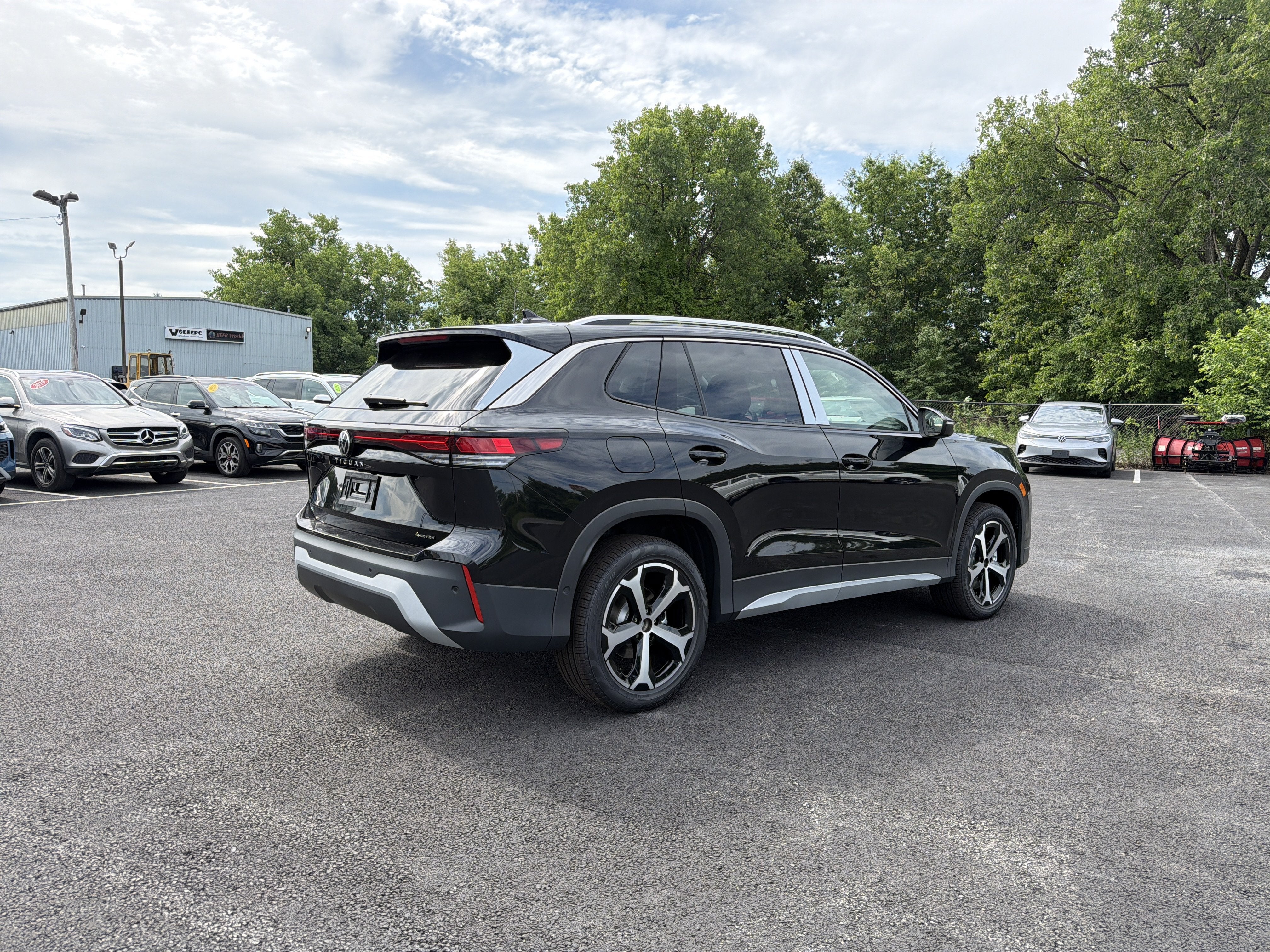 2026 Volkswagen Tiguan 2.0T SE