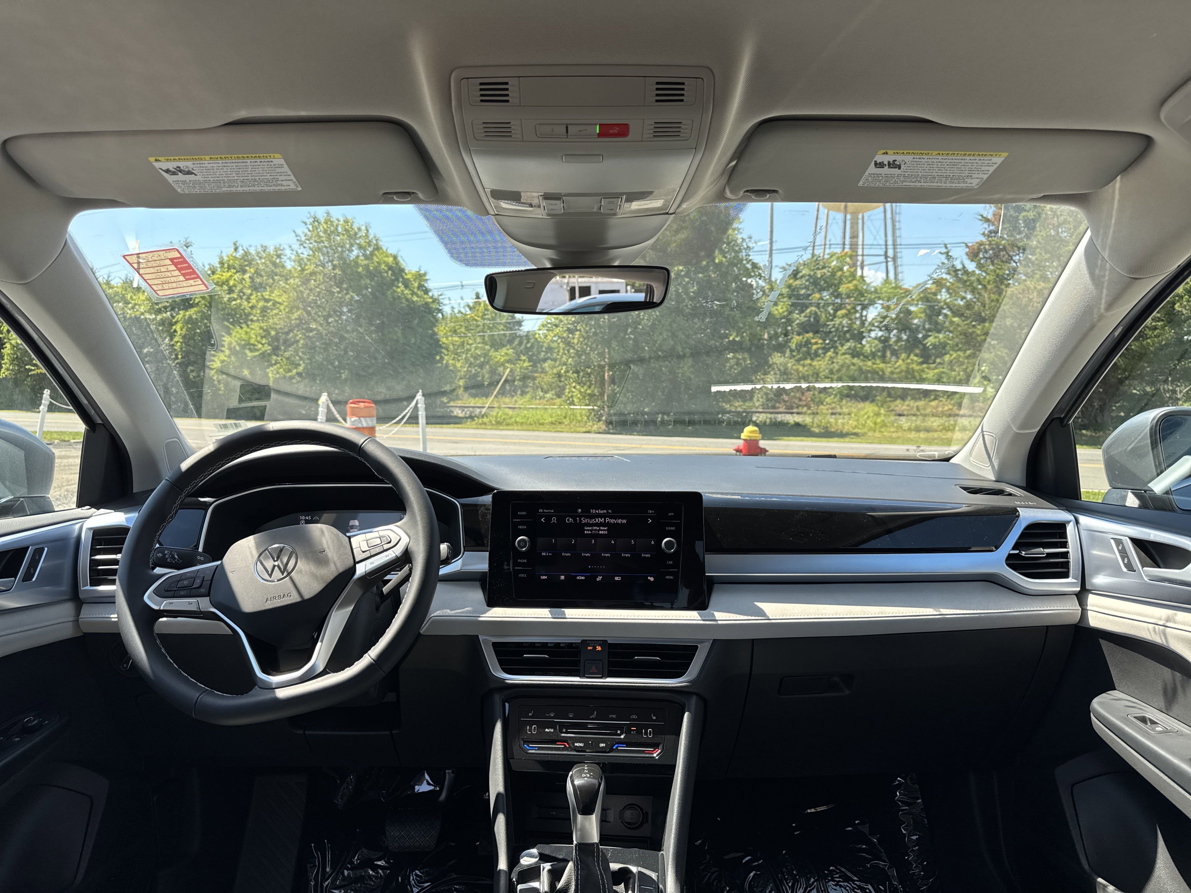 2025 Volkswagen Taos 1.5T SE