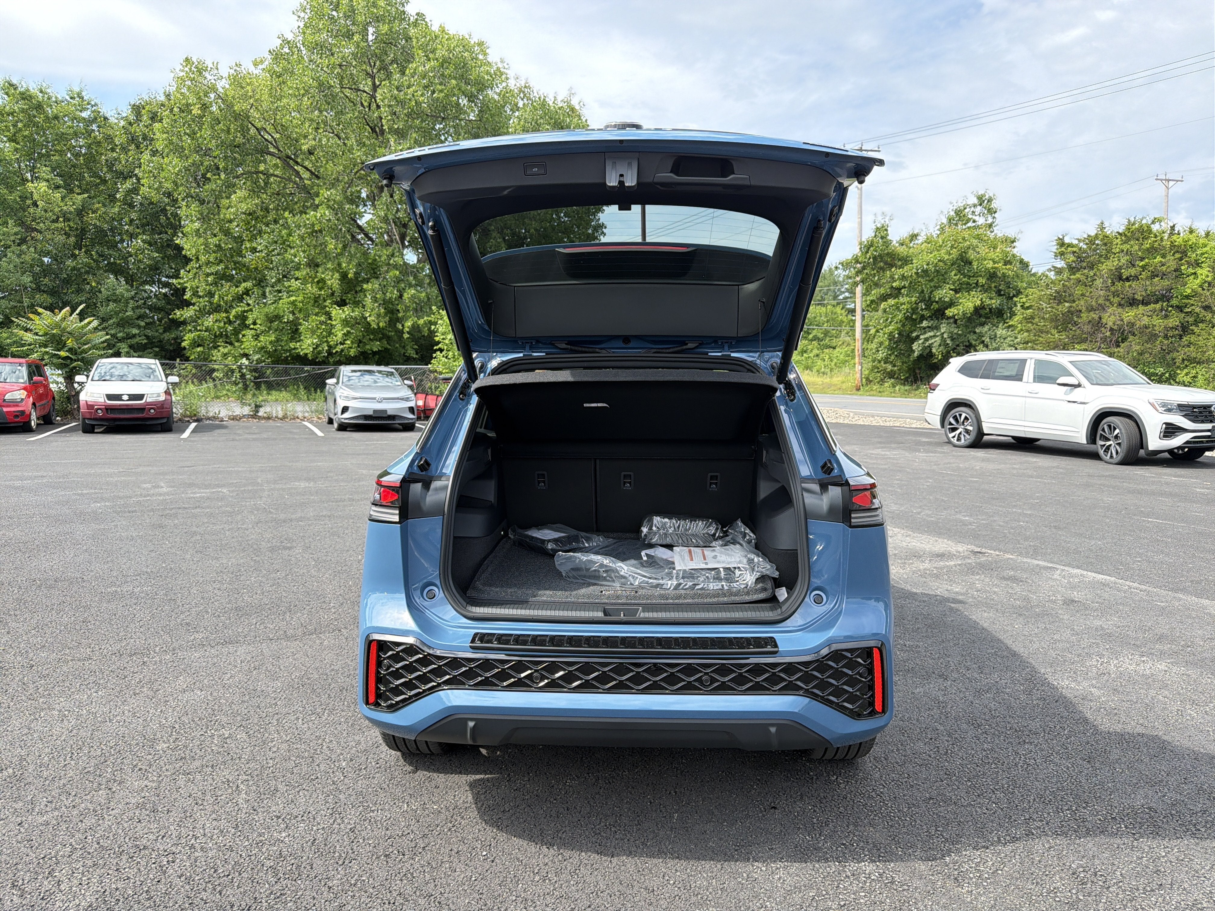 2026 Volkswagen Tiguan 2.0T SEL