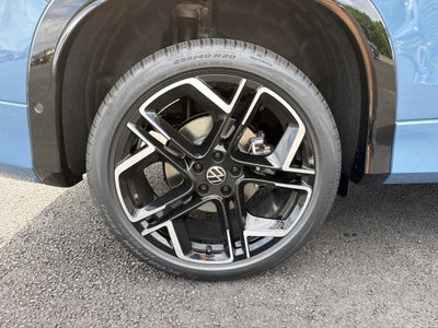 2026 Volkswagen Tiguan 2.0T SEL