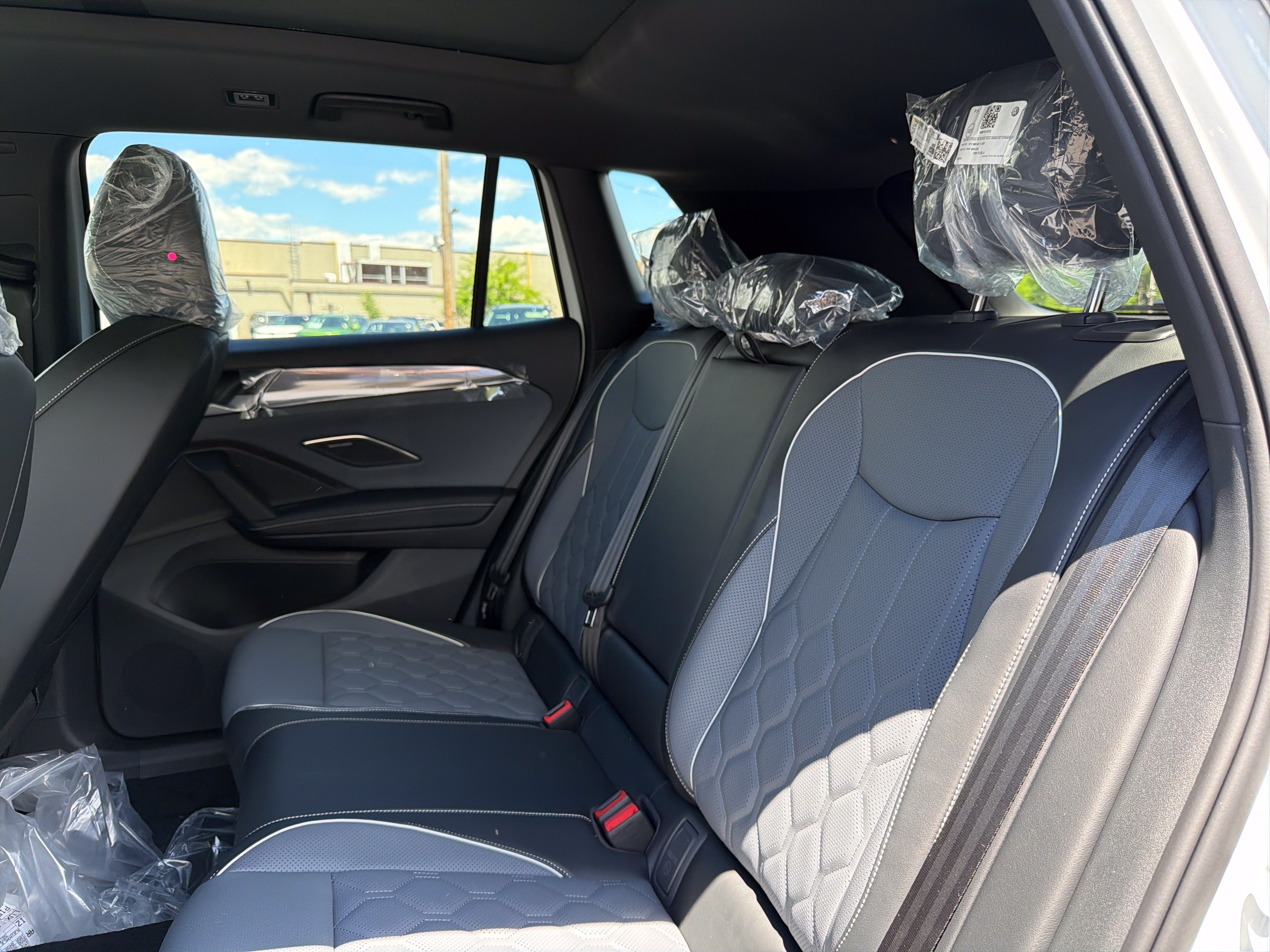 2026 Volkswagen Tiguan 2.0T SEL