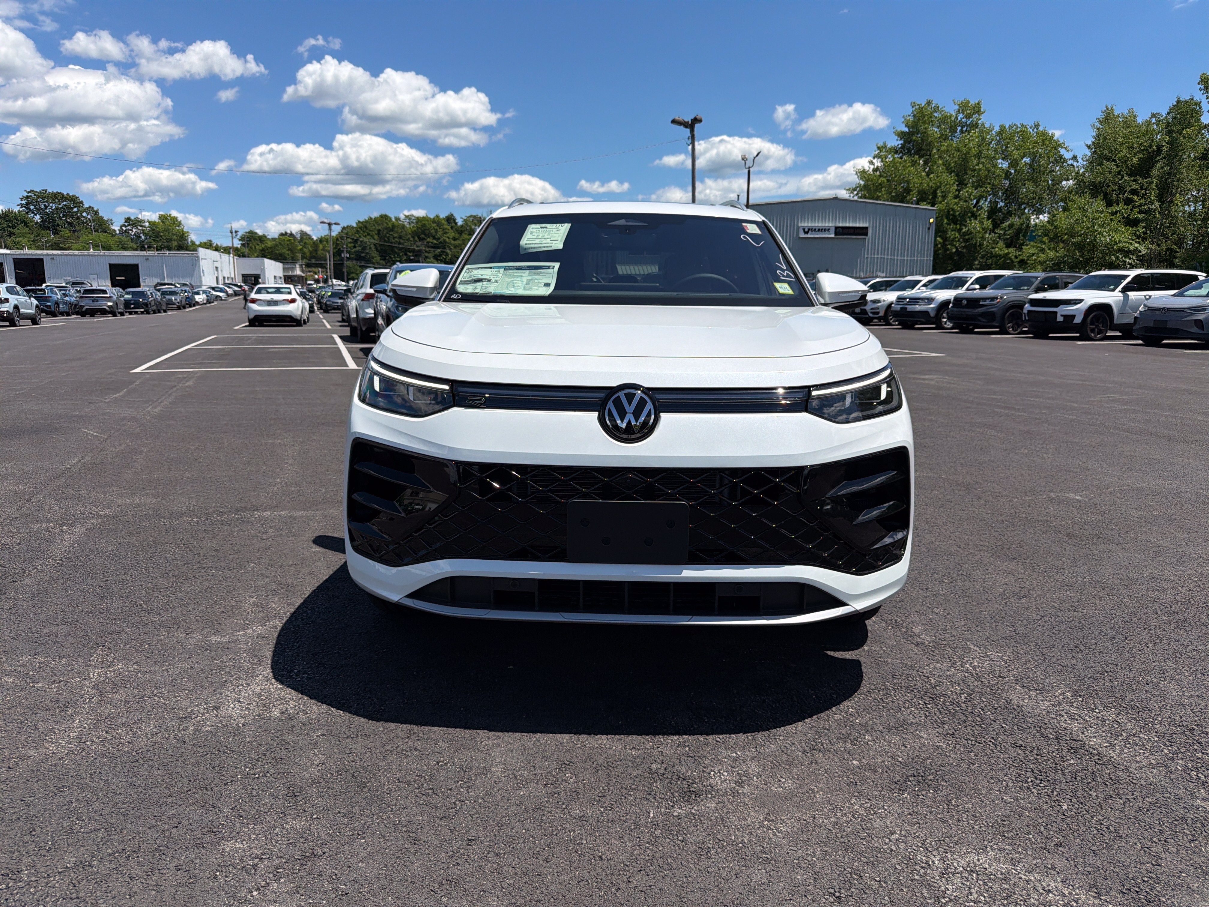 2026 Volkswagen Tiguan 2.0T SEL