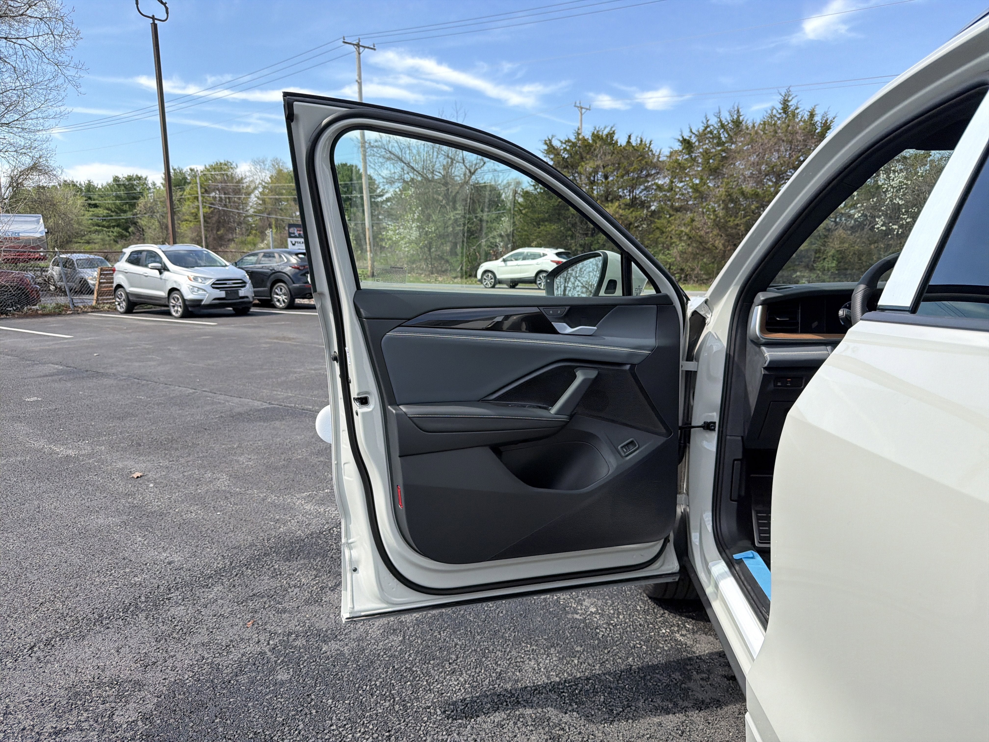 2026 Volkswagen Tiguan 2.0T SEL R-Line Turbo