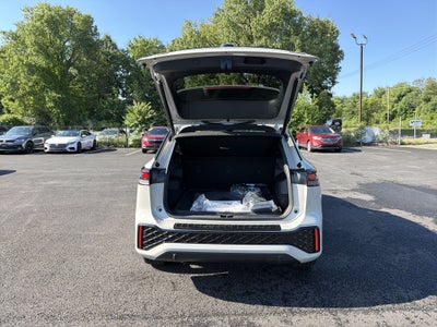 2026 Volkswagen Tiguan 2.0T SEL