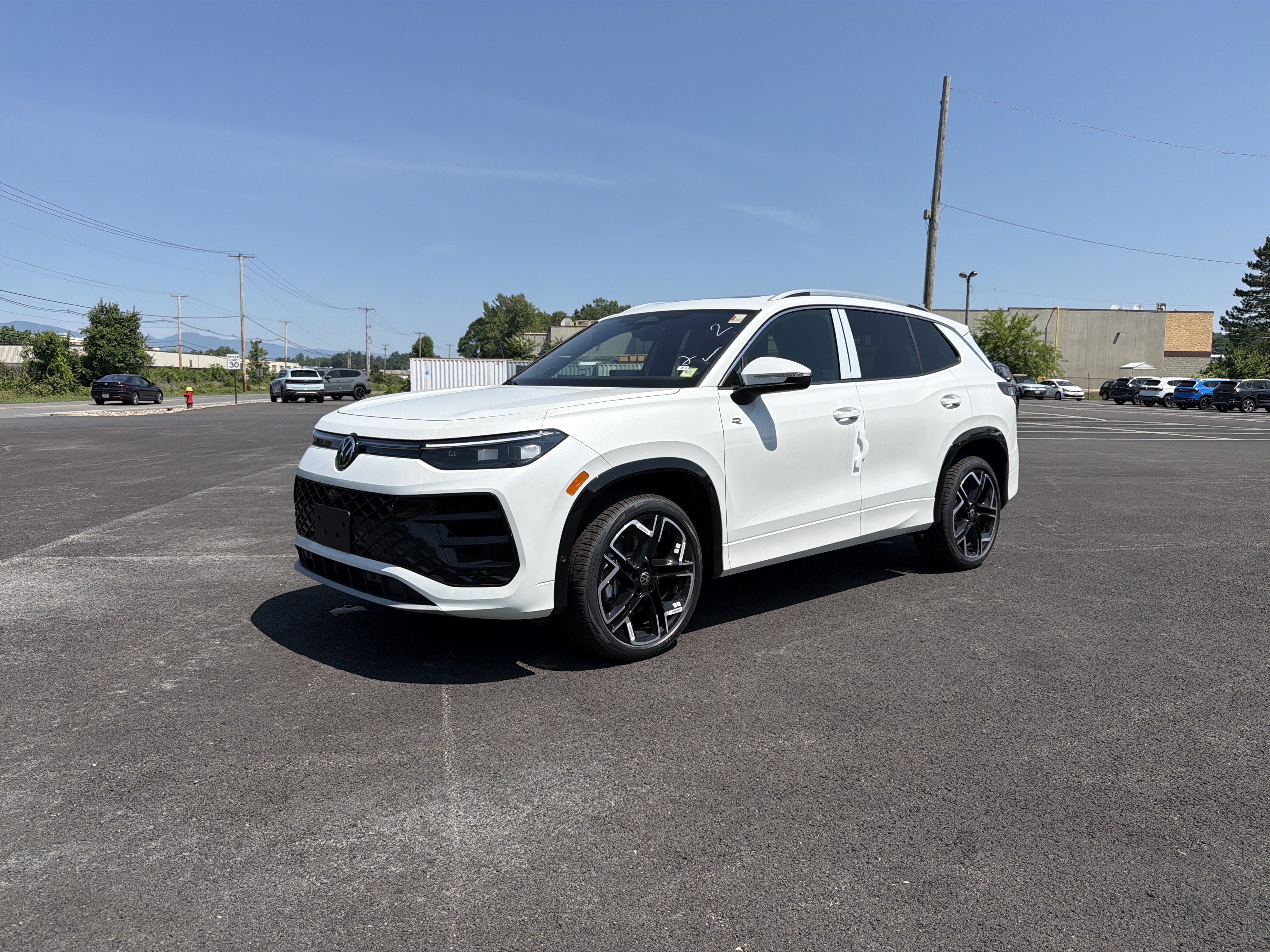 2026 Volkswagen Tiguan SEL R-Line Turbo 4MOTION