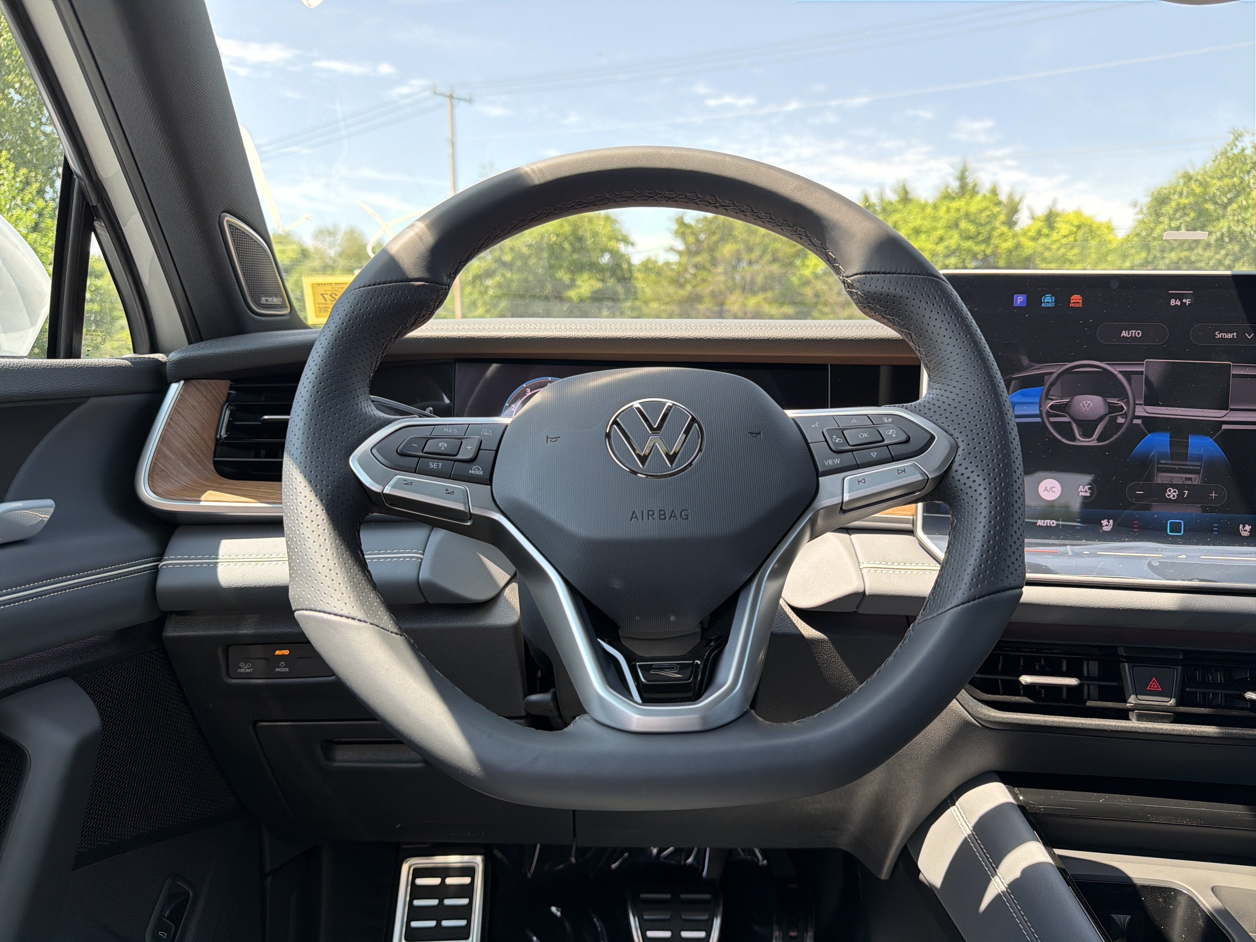 2026 Volkswagen Tiguan 2.0T SEL R-Line Turbo