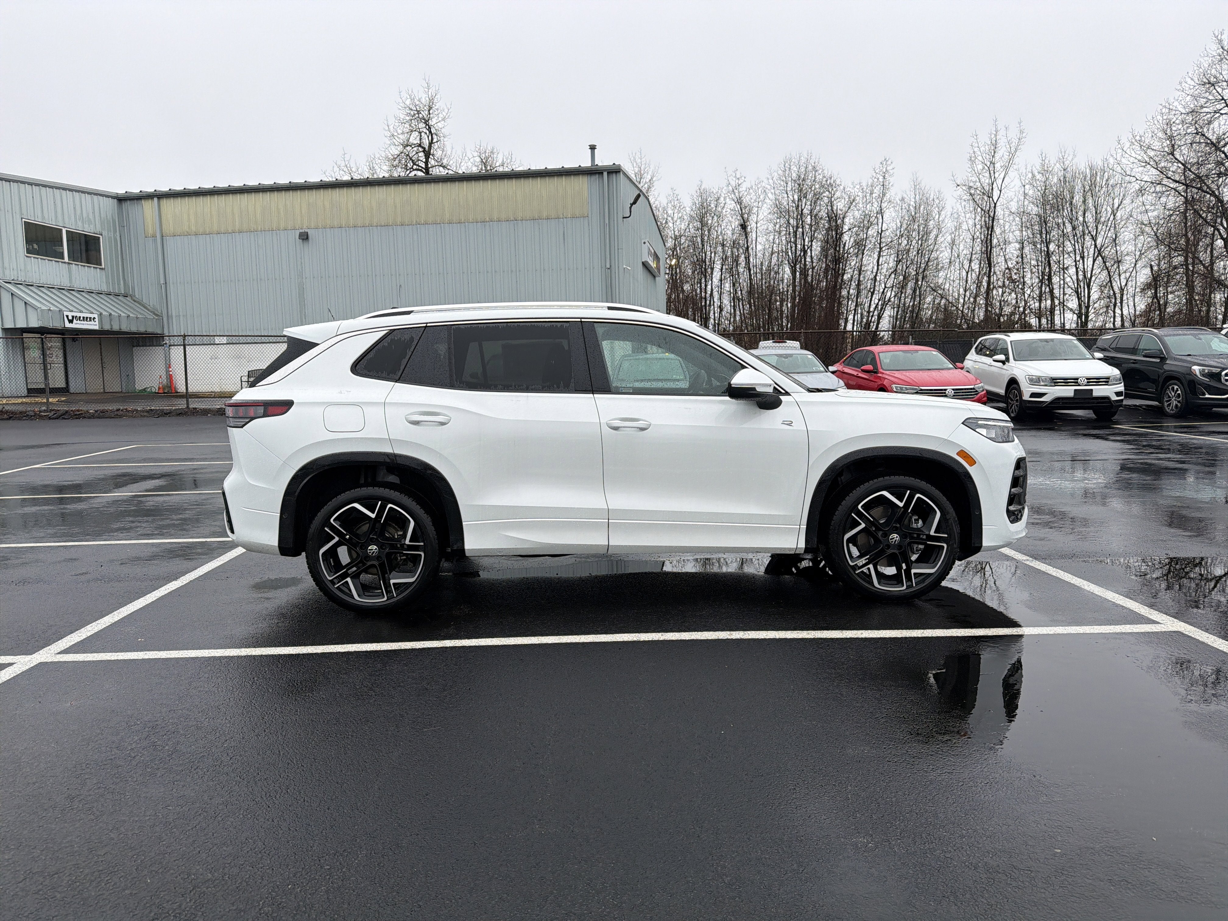 2026 Volkswagen Tiguan 2.0T SEL R-Line Turbo