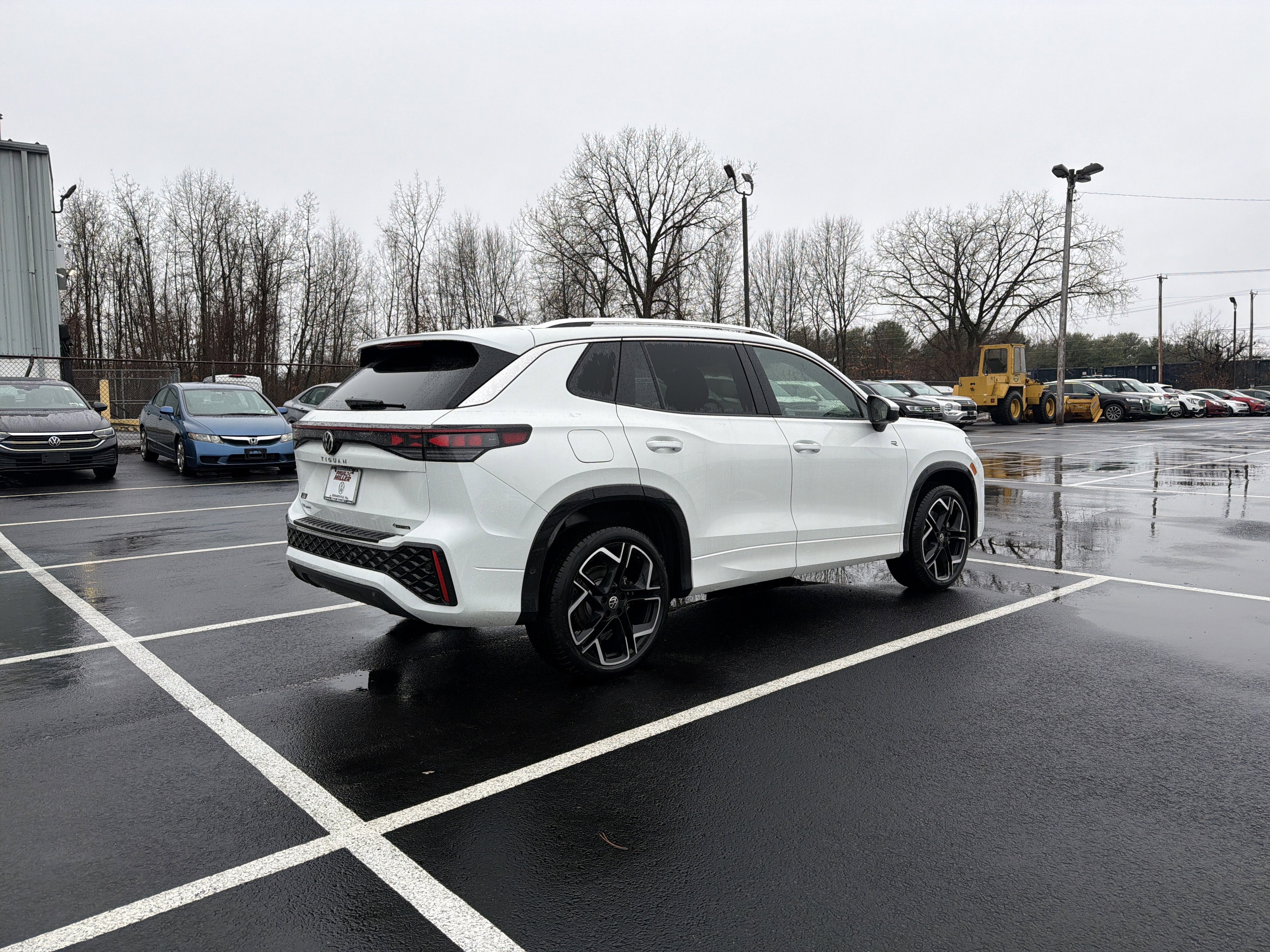 2026 Volkswagen Tiguan 2.0T SEL R-Line Turbo