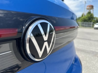 2025 Volkswagen Taos 1.5T SE