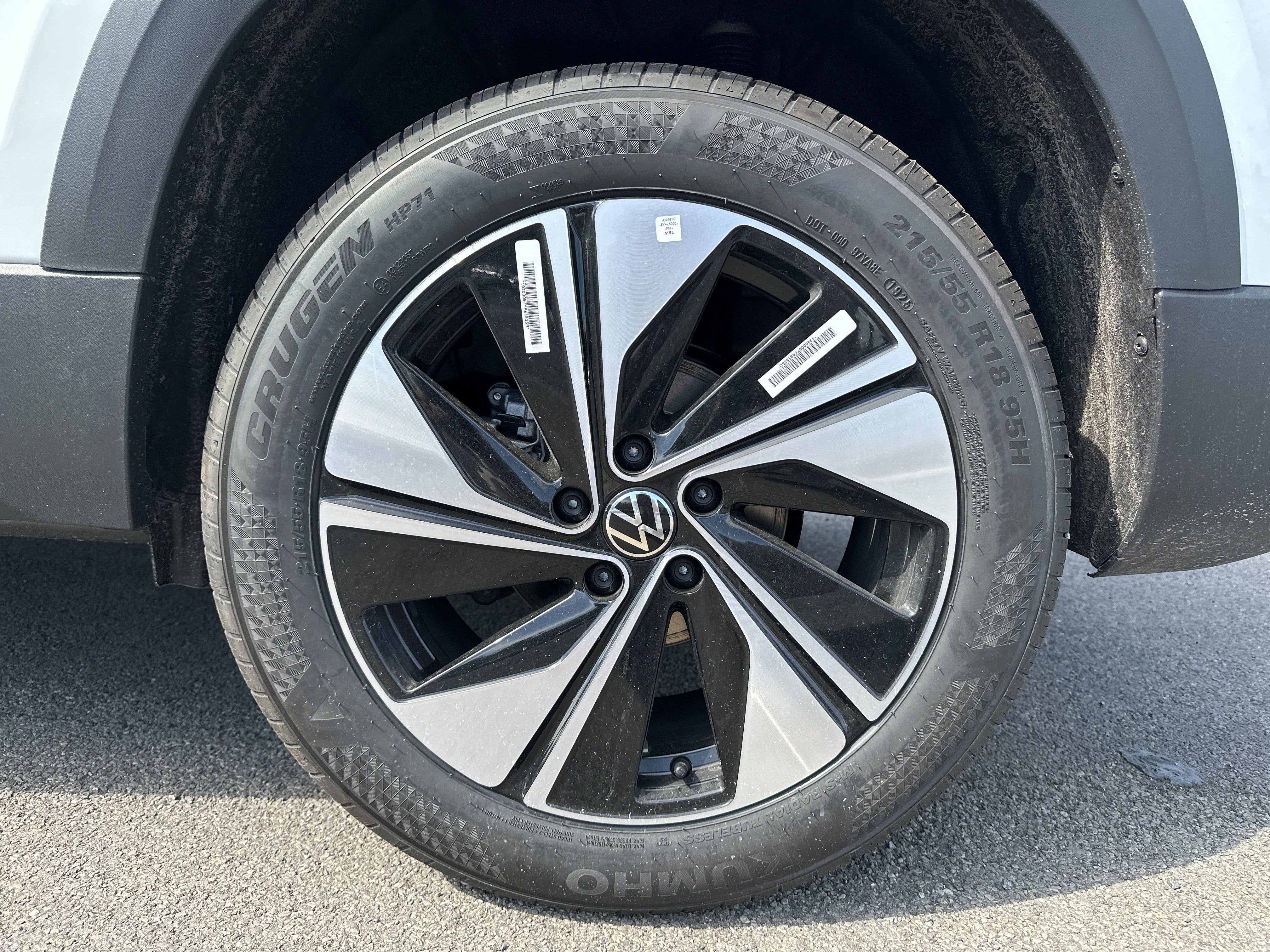 2025 Volkswagen Taos 1.5T SE