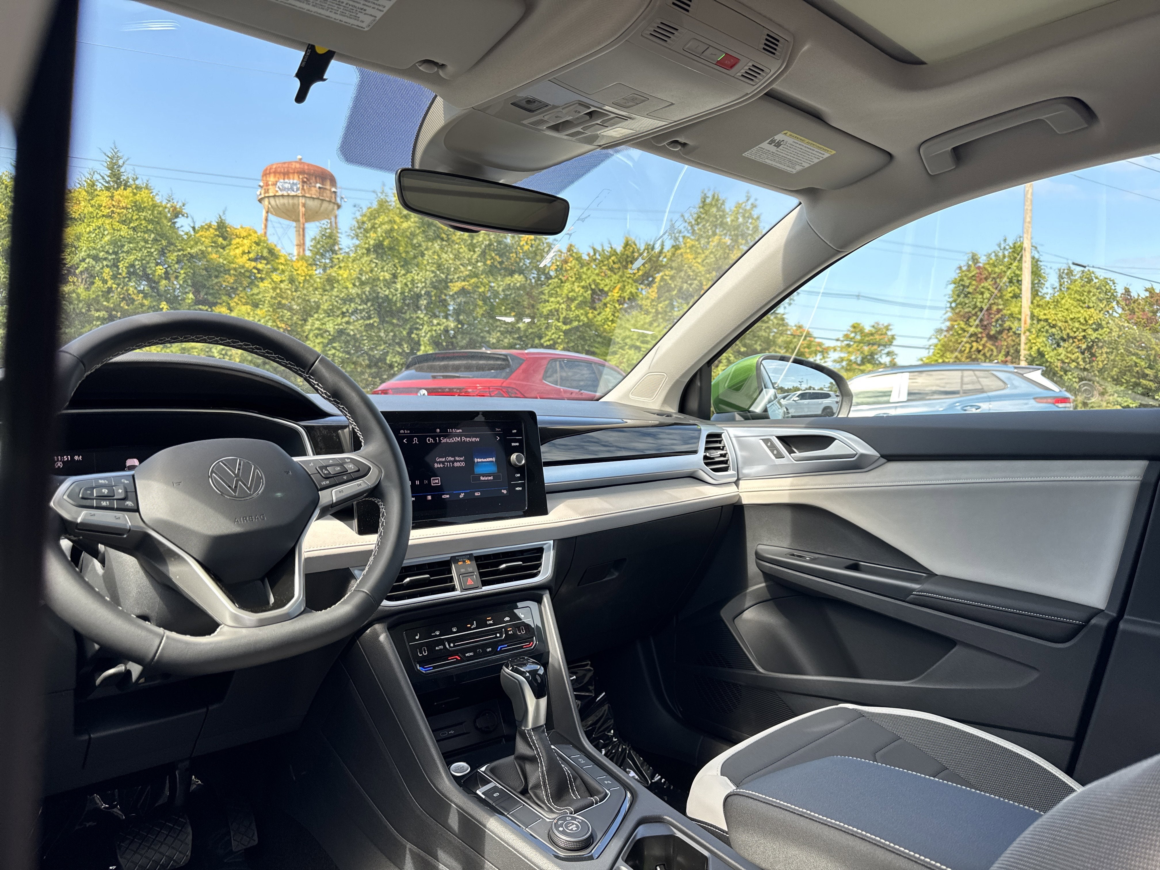 2025 Volkswagen Taos 1.5T SE