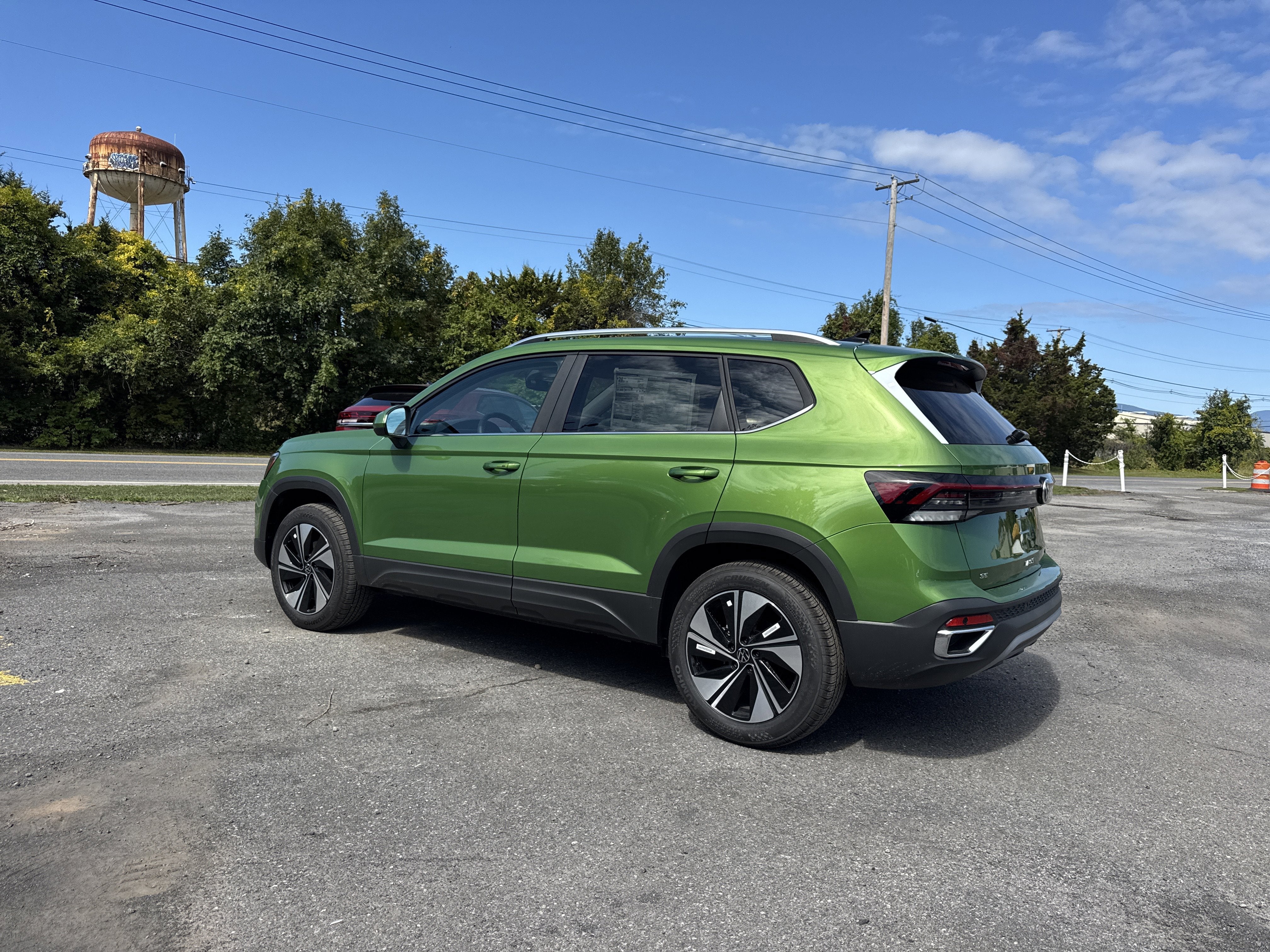 2025 Volkswagen Taos 1.5T SE