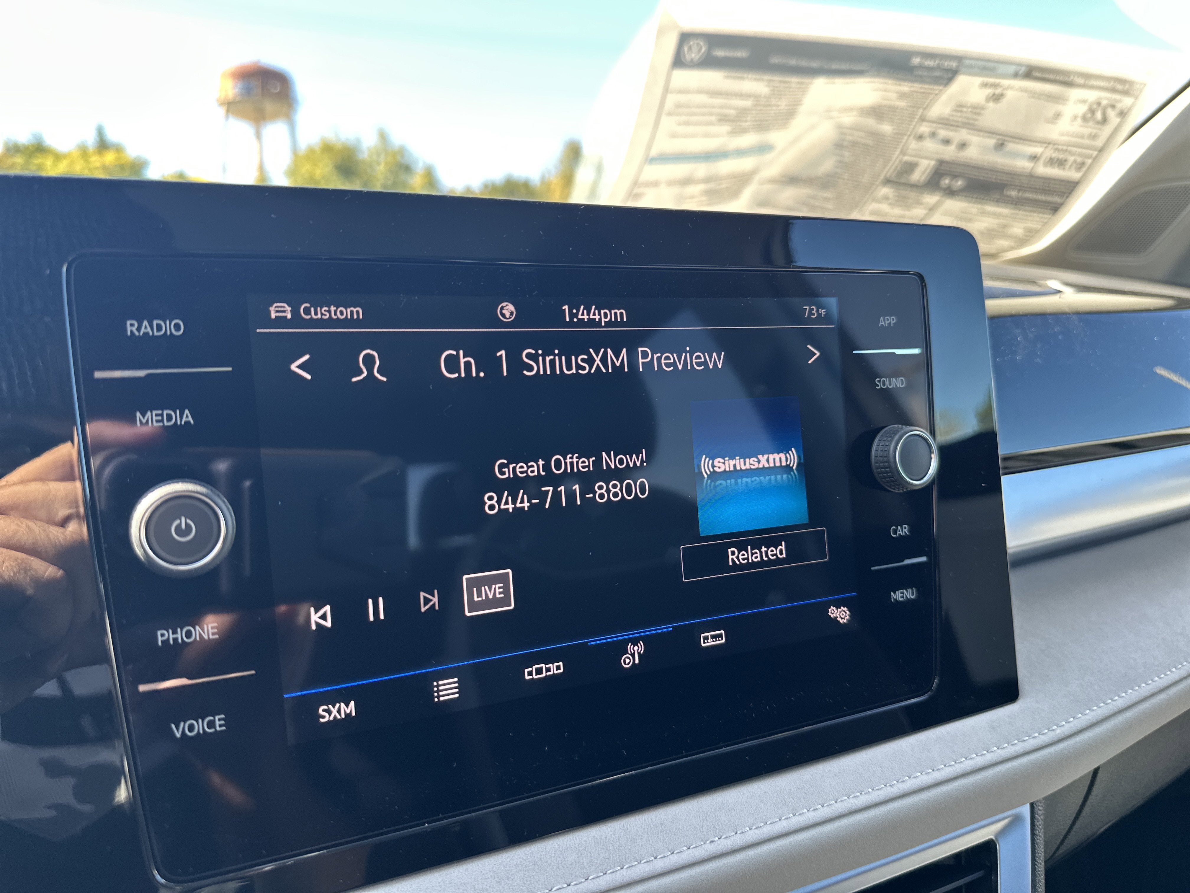 2025 Volkswagen Taos 1.5T SE