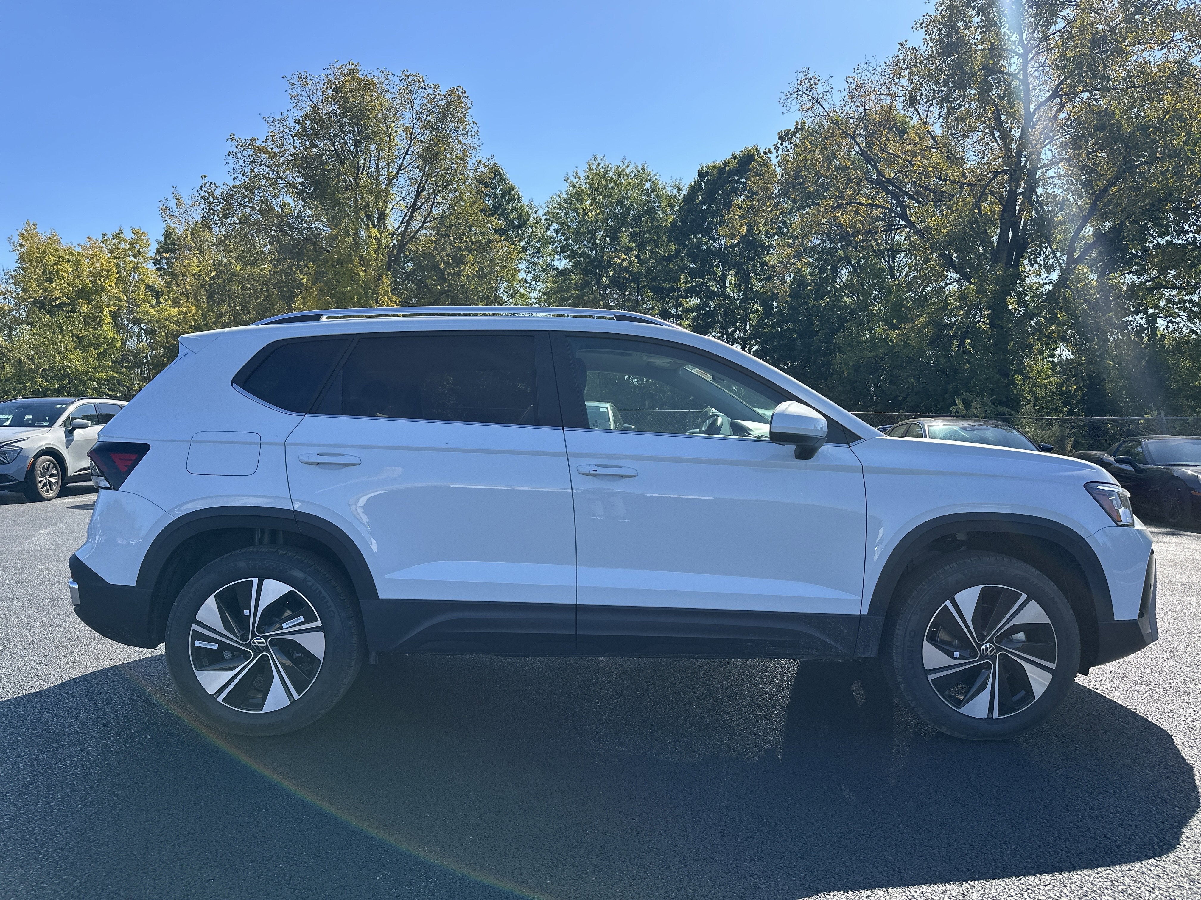 2025 Volkswagen Taos 1.5T SE